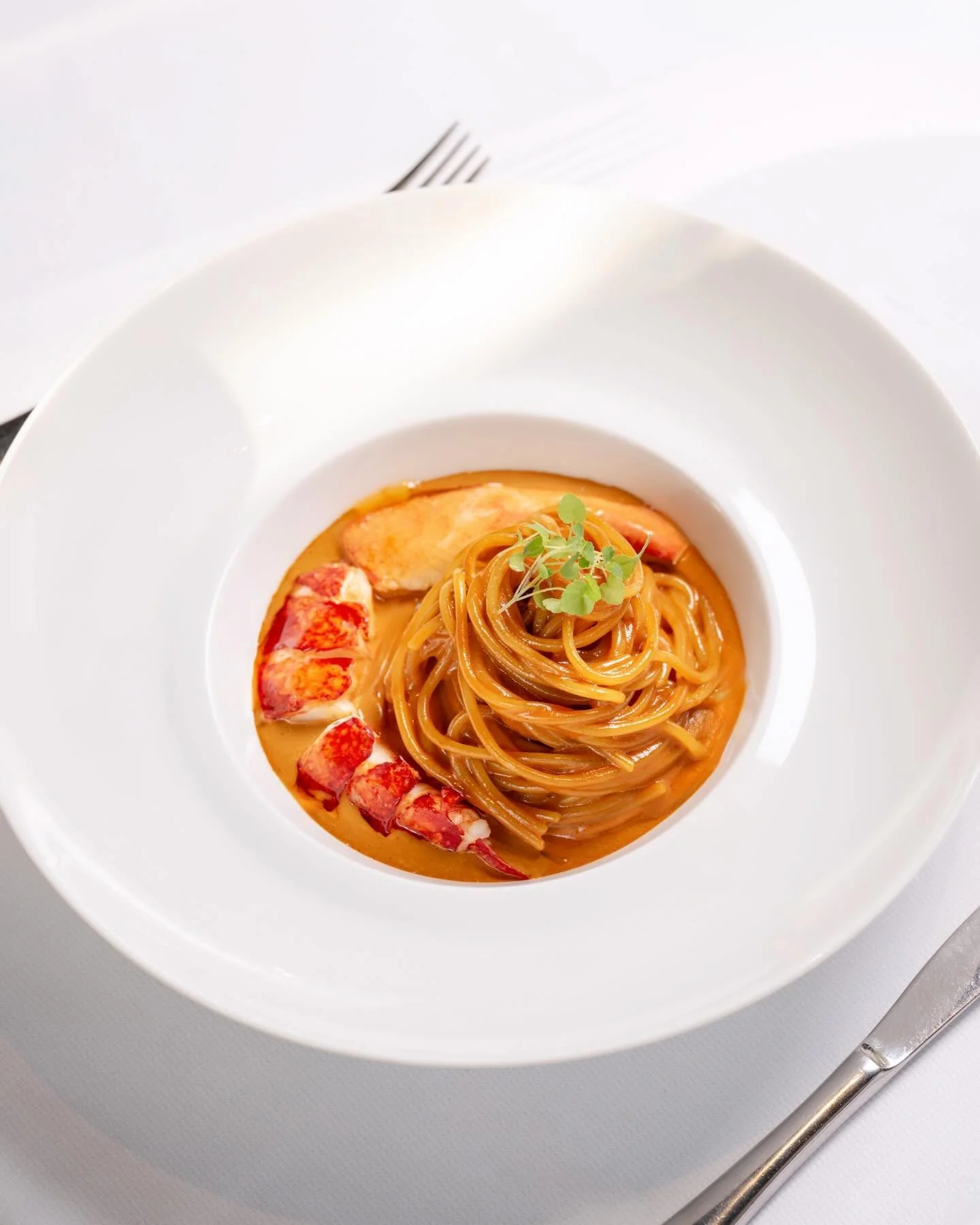 La simplicit&eacute; ma&icirc;tris&eacute;e, port&eacute;e par l&rsquo;excellence du produit. #LobsterPasta