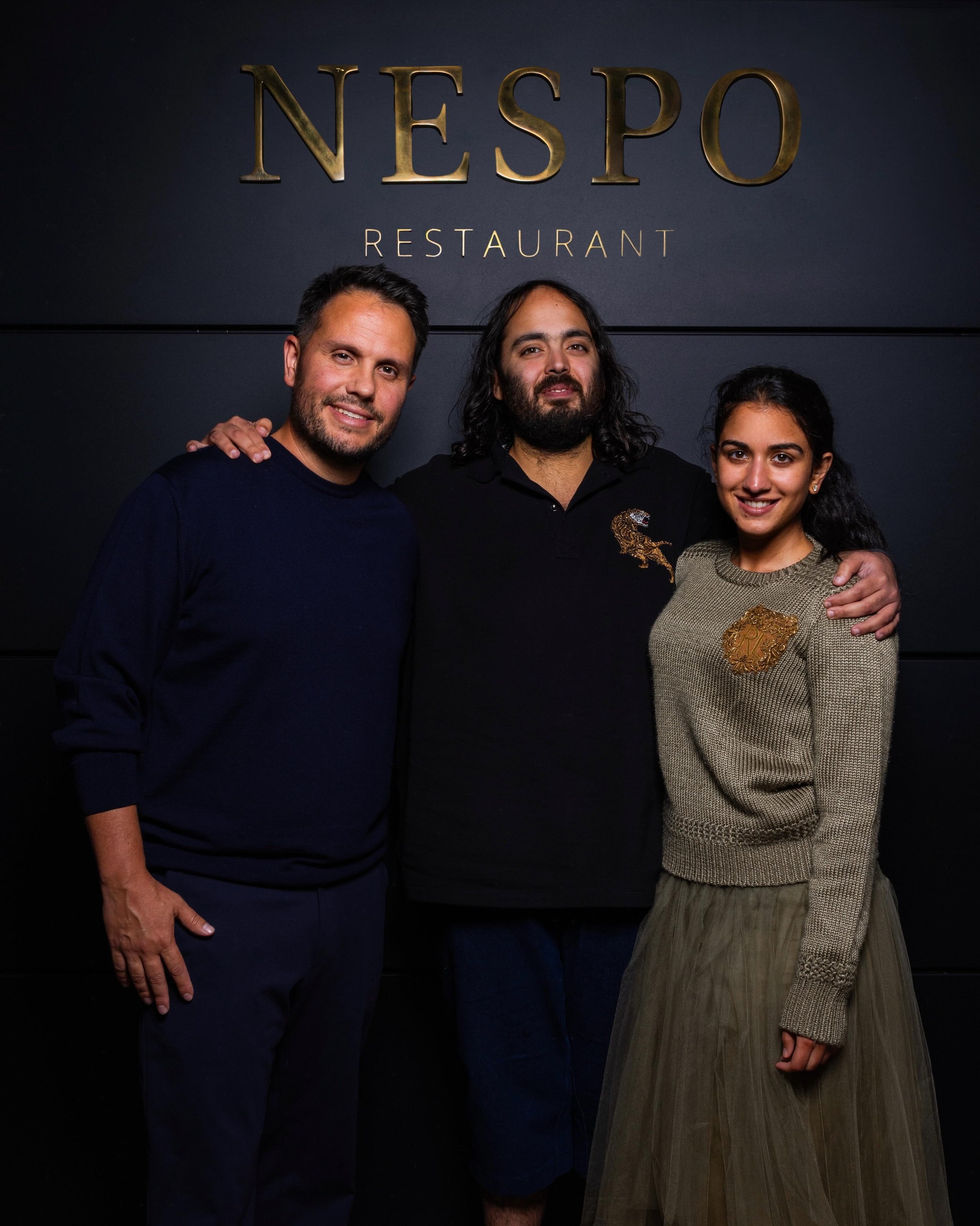 Une soir&eacute;e sp&eacute;ciale hier au NESPO avec la visite d&rsquo;Anant &amp; Radhika Ambani. ✨
Merci pour cette belle &eacute;nergie.