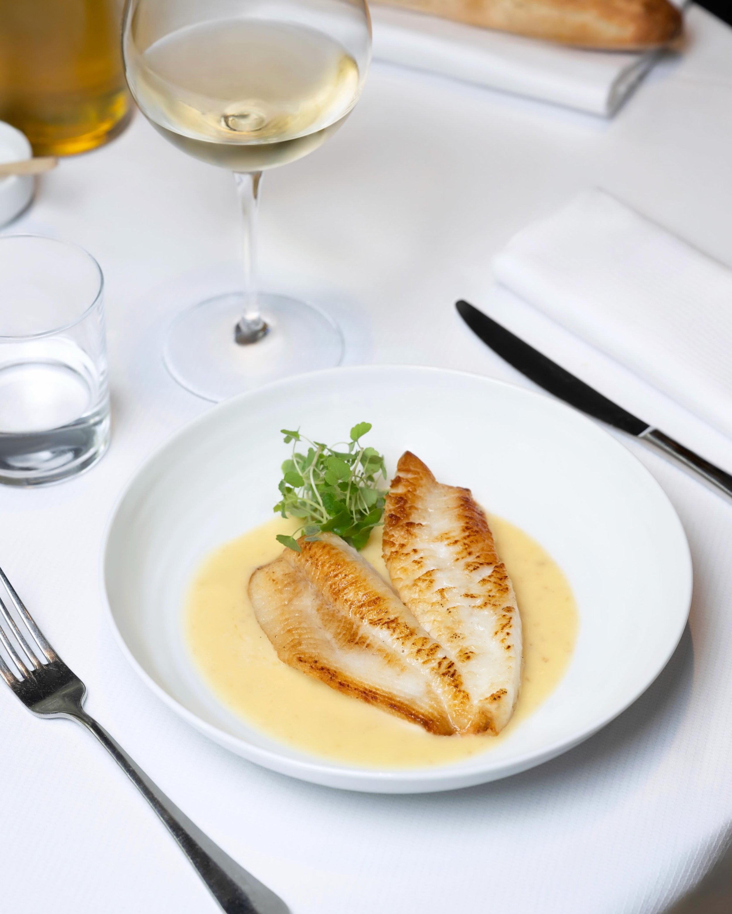 Filet de Saint-Pierre, sauce beurre blanc.
