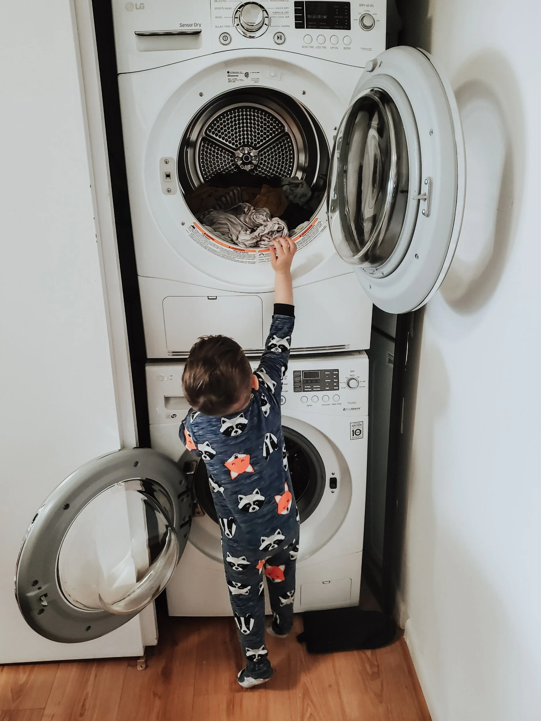 15 Household Chores for Toddlers!