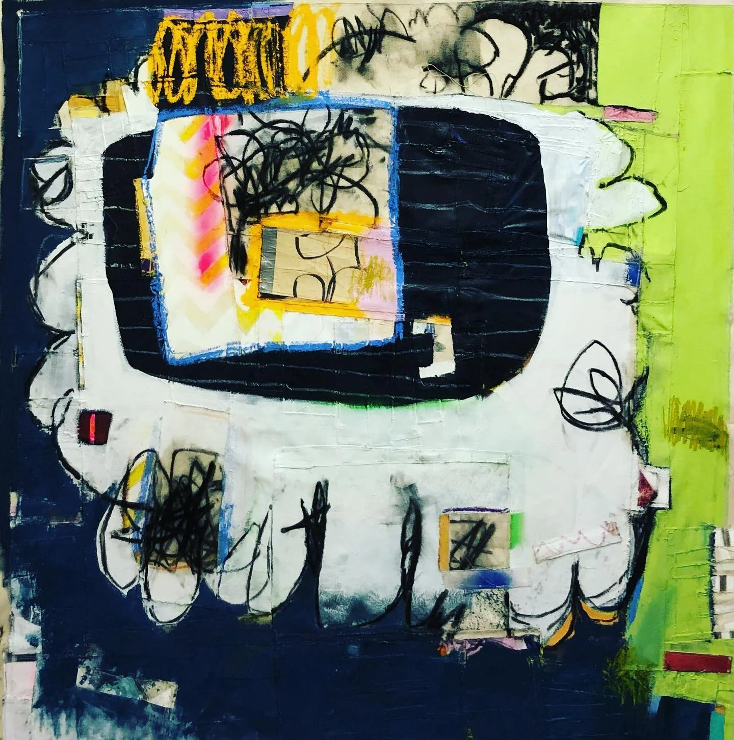 Had a hot streak before December then some gym focus but today the turkey is gone and my bod needs a rest day. Found myself in here happy with the pieces I got done. #newwork #emergingartist #painting #drawing #contemporaryart #comtemporarypainting #