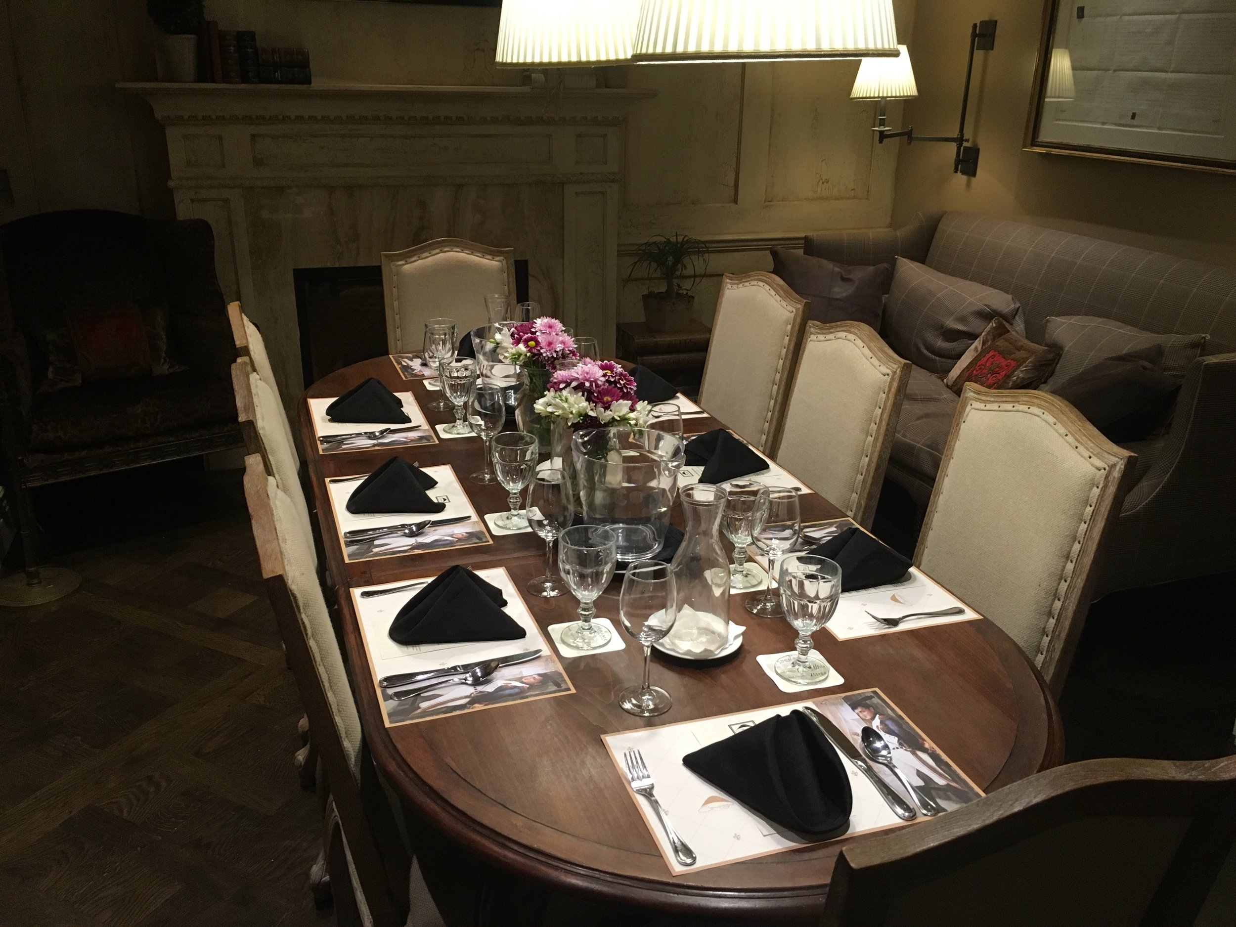 The library at Enchanté is perfect for private dinners.