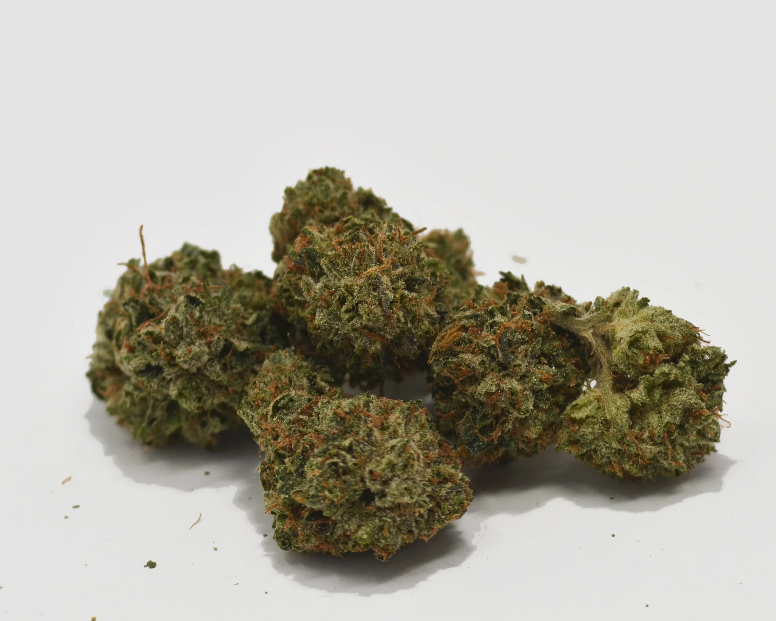Madrone Farms U2 Indoor 16.07% THC 18.82% Cannabinoids U2 Kush is an 80% indica strain bred from the genetics of Master Kush and Bubba Kush. Its dense, resinous buds are accented with a sweet, earthy aroma soured by a subtle skunky flavor. U2 Kush’s onset begins with a powerful euphoric buzz, with sedating full-body effects to follow. Its tranquilizing effects that creep in over time make U2 Kush popular among patients treating insomnia and pain.