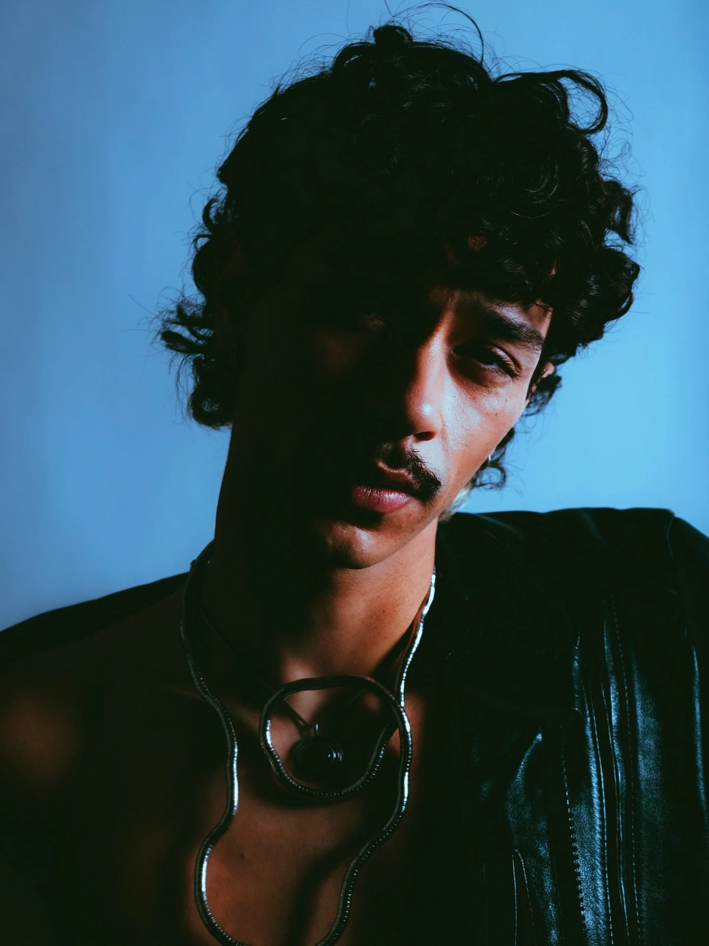 @justicecarradine for @ablaze.magazine 
🖤✨🦋🔮
photos by me @capturedbyabbey