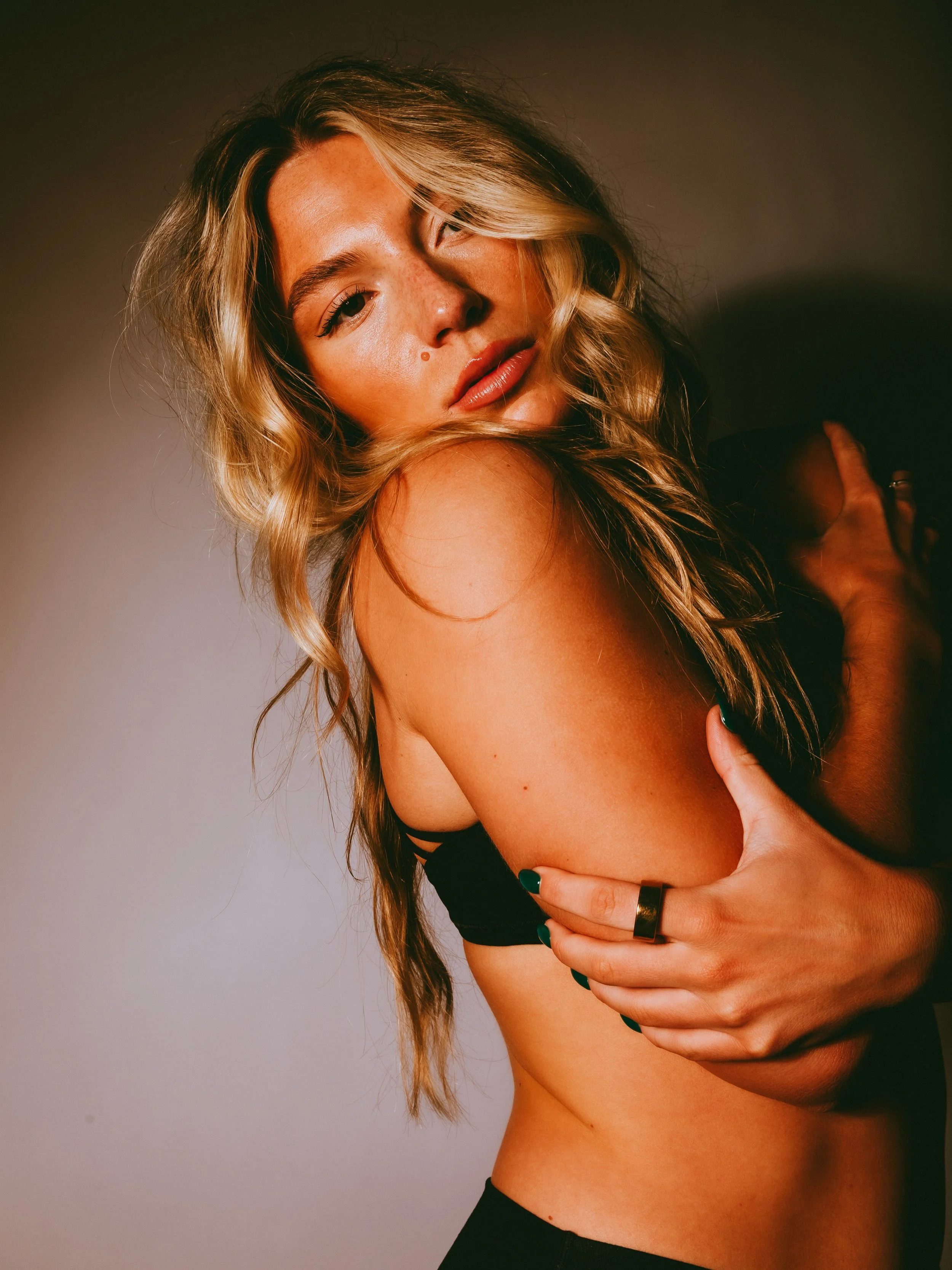 @londonsitterud for @ablaze.magazine 
photos by me @capturedbyabbey 
💫✨💌💜