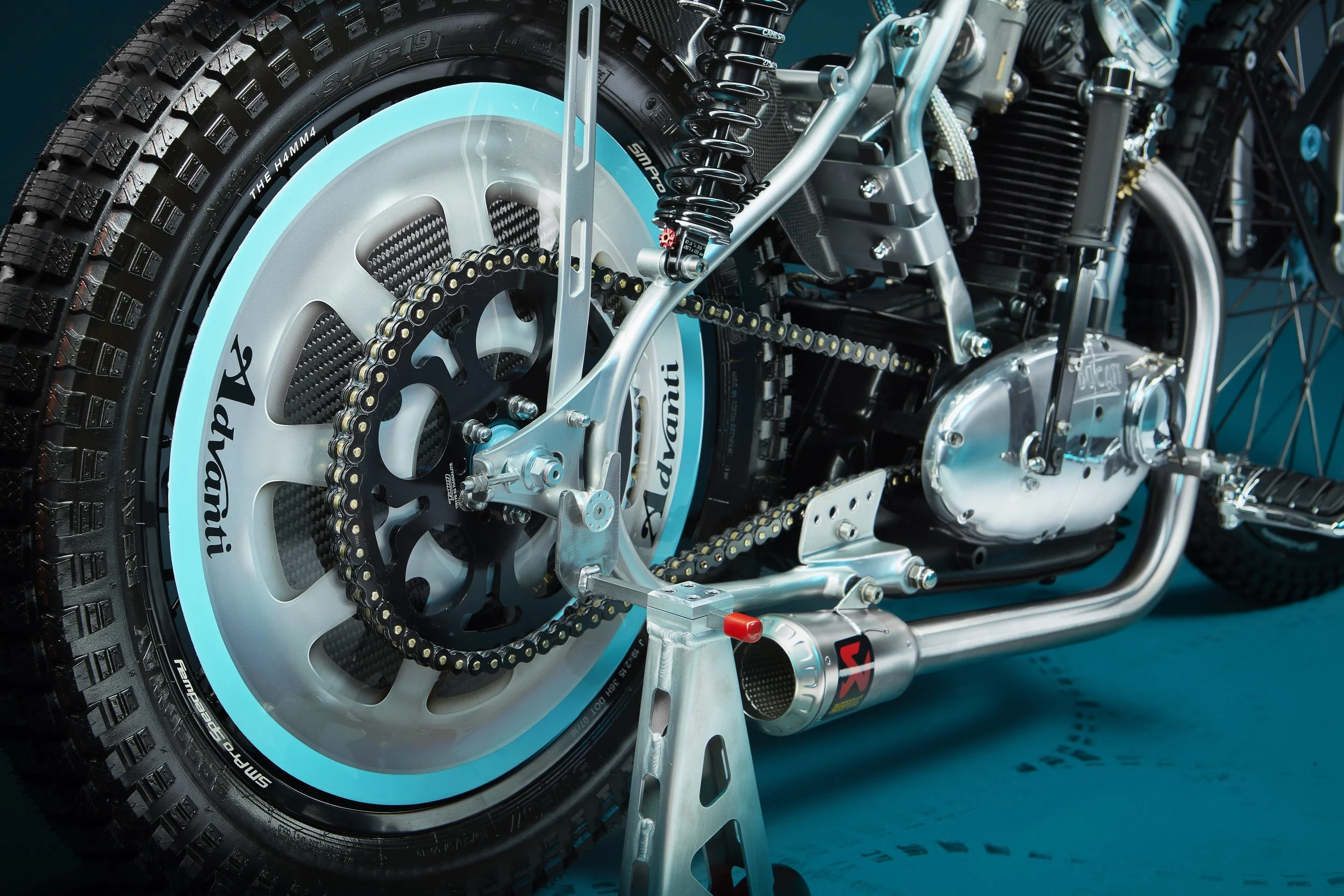 WM_AMG_RearWheelSpoiler copy.jpg