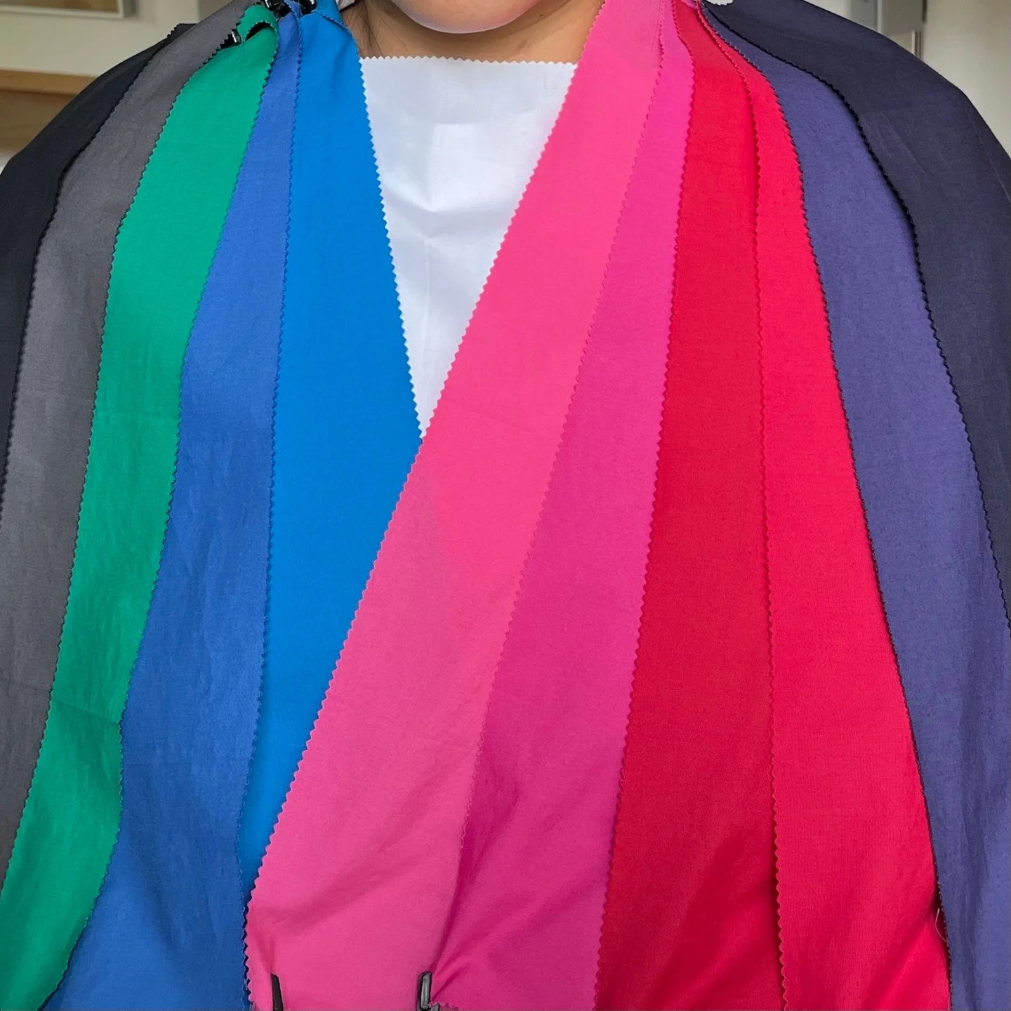 My Cool/True Winter Client
Farbberatung / Personal Colour Analysis – Colours that enhance your natural beauty.
Körpertyp Analyse / Image Archetype Analysis – Style that respects your lines, proportions & body geometry.
My analyse