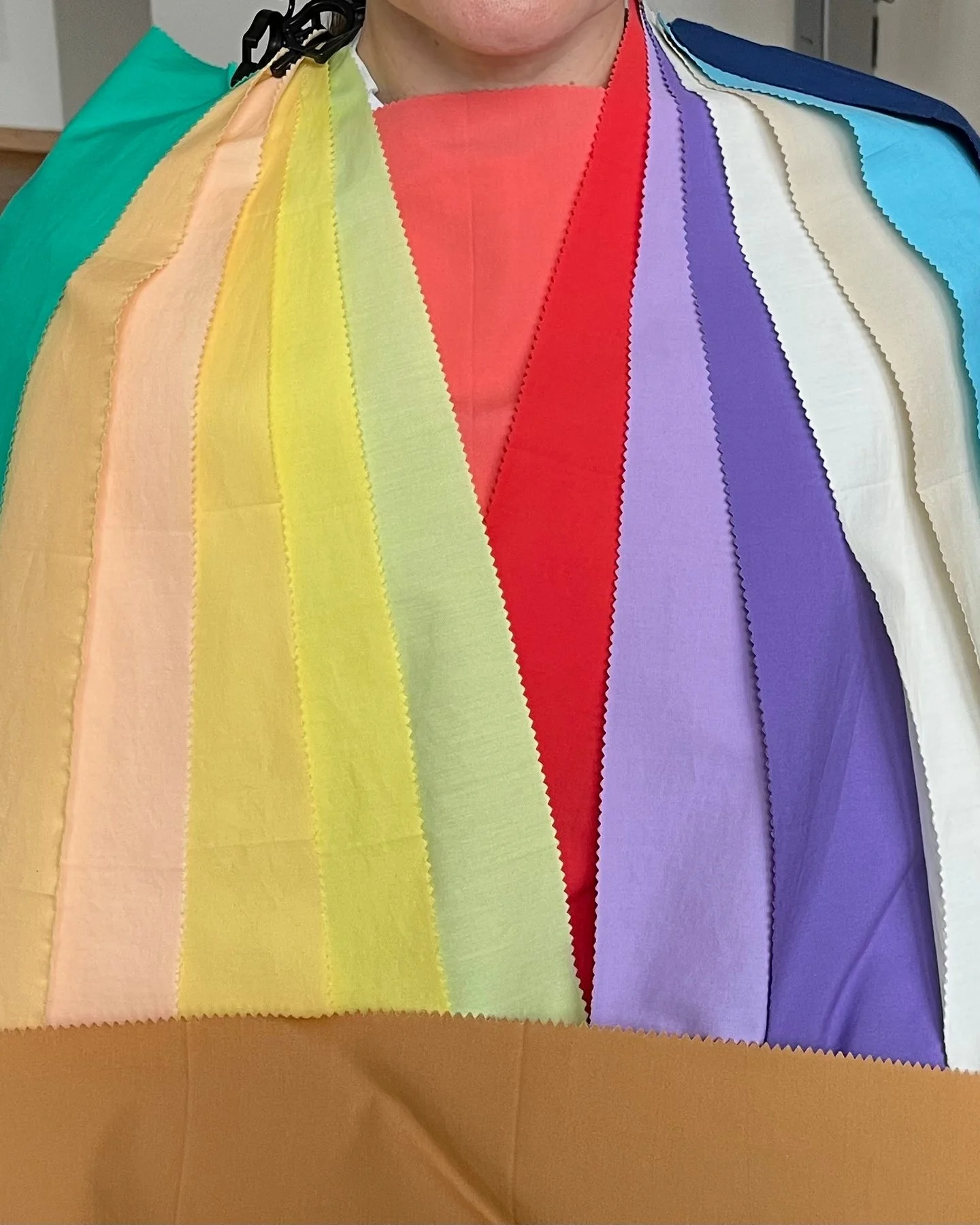 My Warm/True Spring Client
Farbberatung / Personal Colour Analysis &ndash; Colours that enhance your natural beauty.
K&ouml;rpertyp Analyse / Image Archetype Analysis &ndash; Style that respects your lines, proportions &amp; body geometry.
My analyse