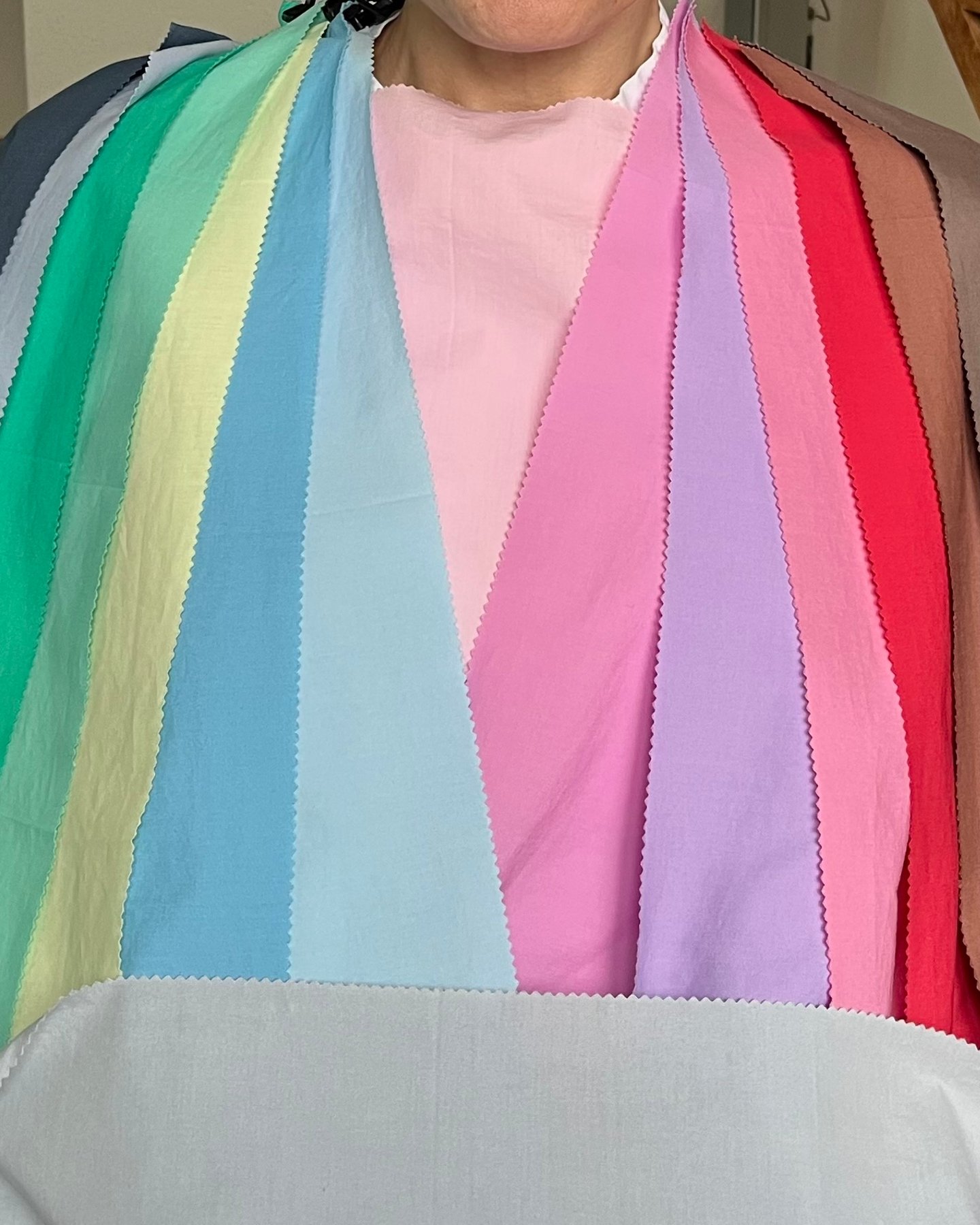 My Light Summer Client
Farbberatung / Personal Colour Analysis &ndash; Colours that enhance your natural beauty.
K&ouml;rpertyp Analyse / Image Archetype Analysis &ndash; Style that respects your lines, proportions &amp; body geometry.
My analyses ar