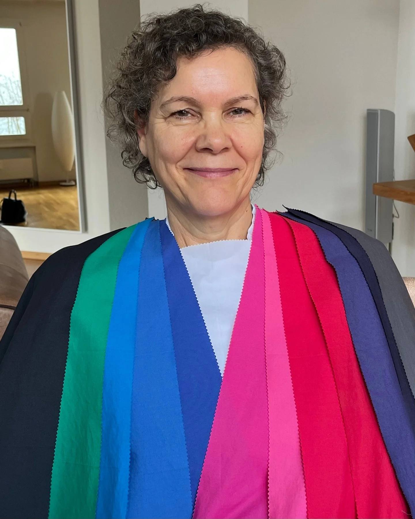 My Cool/True Winter Soft Dramatic Client
&ndash; Cool/True Winter Soft Dramatic &ndash; truly, what more could one wish for? A dream combination through and through. Striking, powerful, unforgettable.

Farbberatung / Personal Colour Analysis &ndash; 