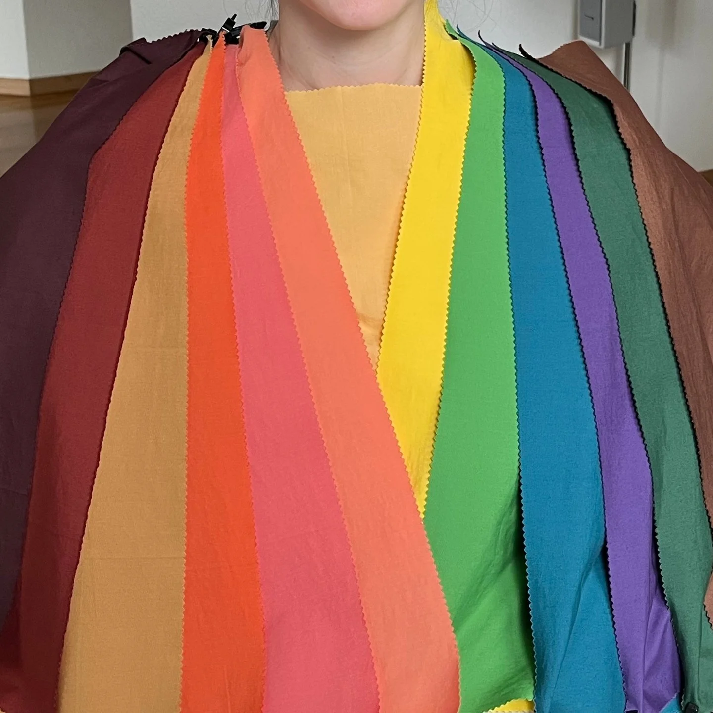 My Warm/True Autumn Client
Farbberatung / Personal Colour Analysis &ndash; Colours that enhance your natural beauty.
K&ouml;rpertyp Analyse / Image Archetype Analysis &ndash; Style that respects your lines, proportions &amp; body geometry.
My analyse