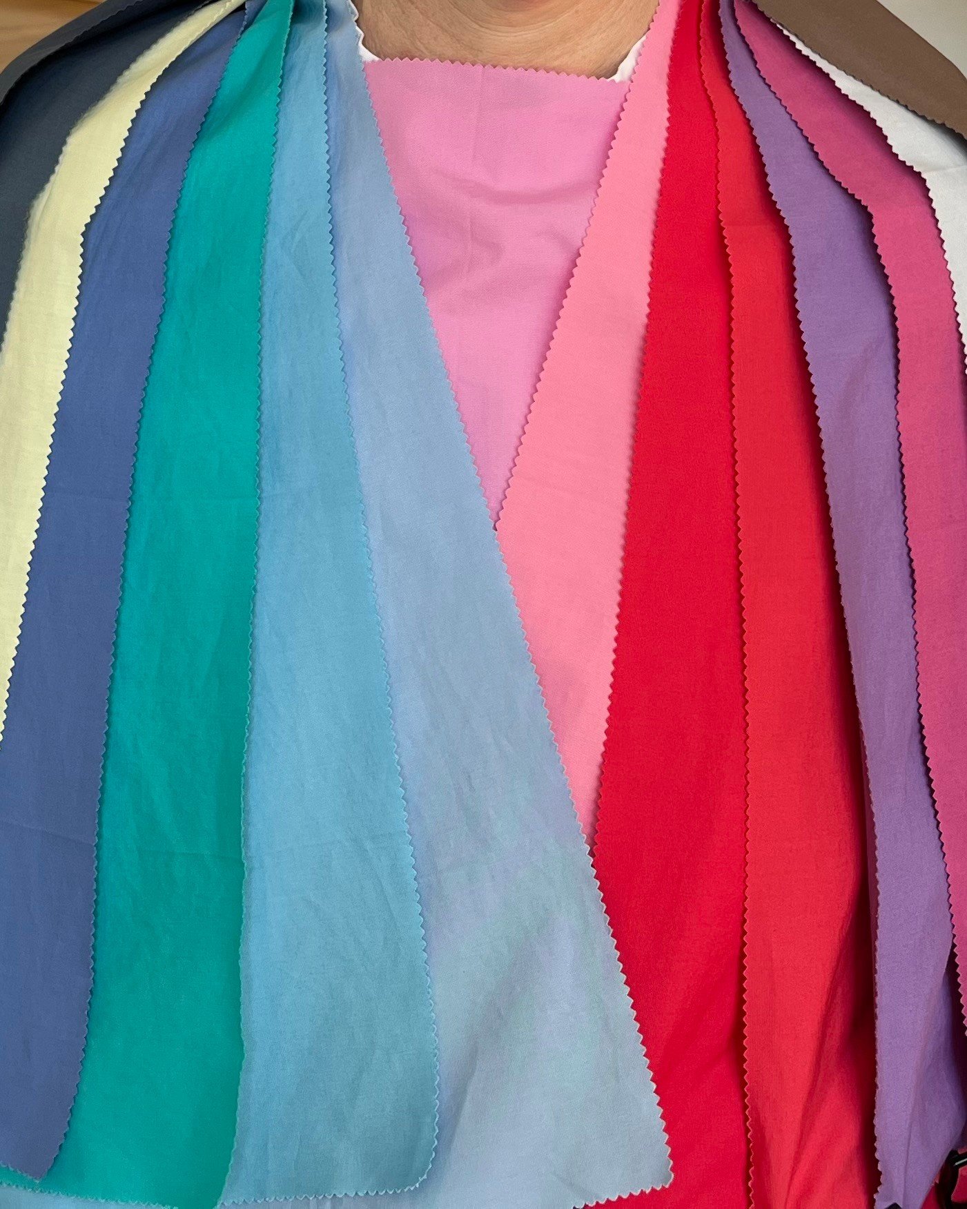 My Cool/True Summer Client
Farbberatung / Personal Colour Analysis &ndash; Colours that enhance your natural beauty.
K&ouml;rpertyp Analyse / Image Archetype Analysis &ndash; Style that respects your lines, proportions &amp; body geometry.
My analyse