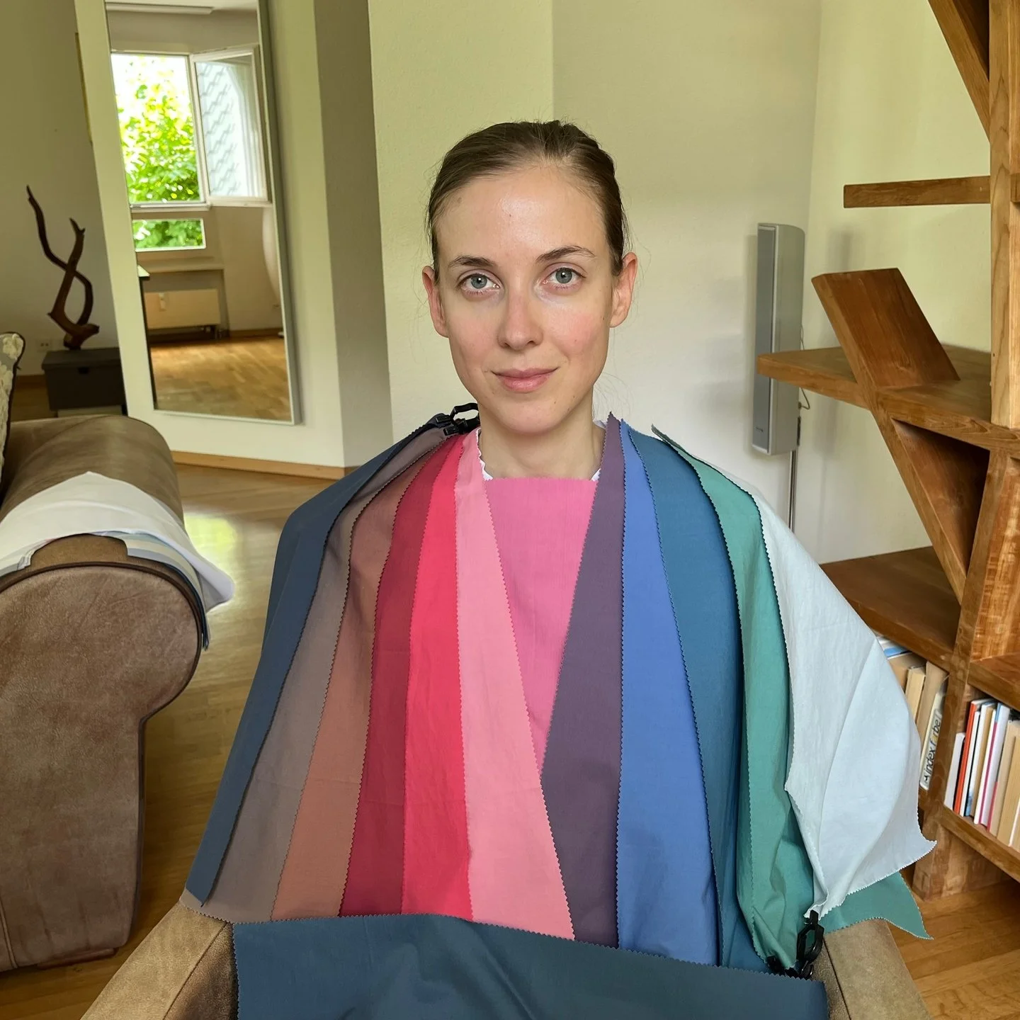 My Soft Summer Client
Farbberatung / Personal Colour Analysis &ndash; Colours that enhance your natural beauty.
K&ouml;rpertyp Analyse / Image Archetype Analysis &ndash; Style that respects your lines, proportions &amp; body geometry.
My analyses are