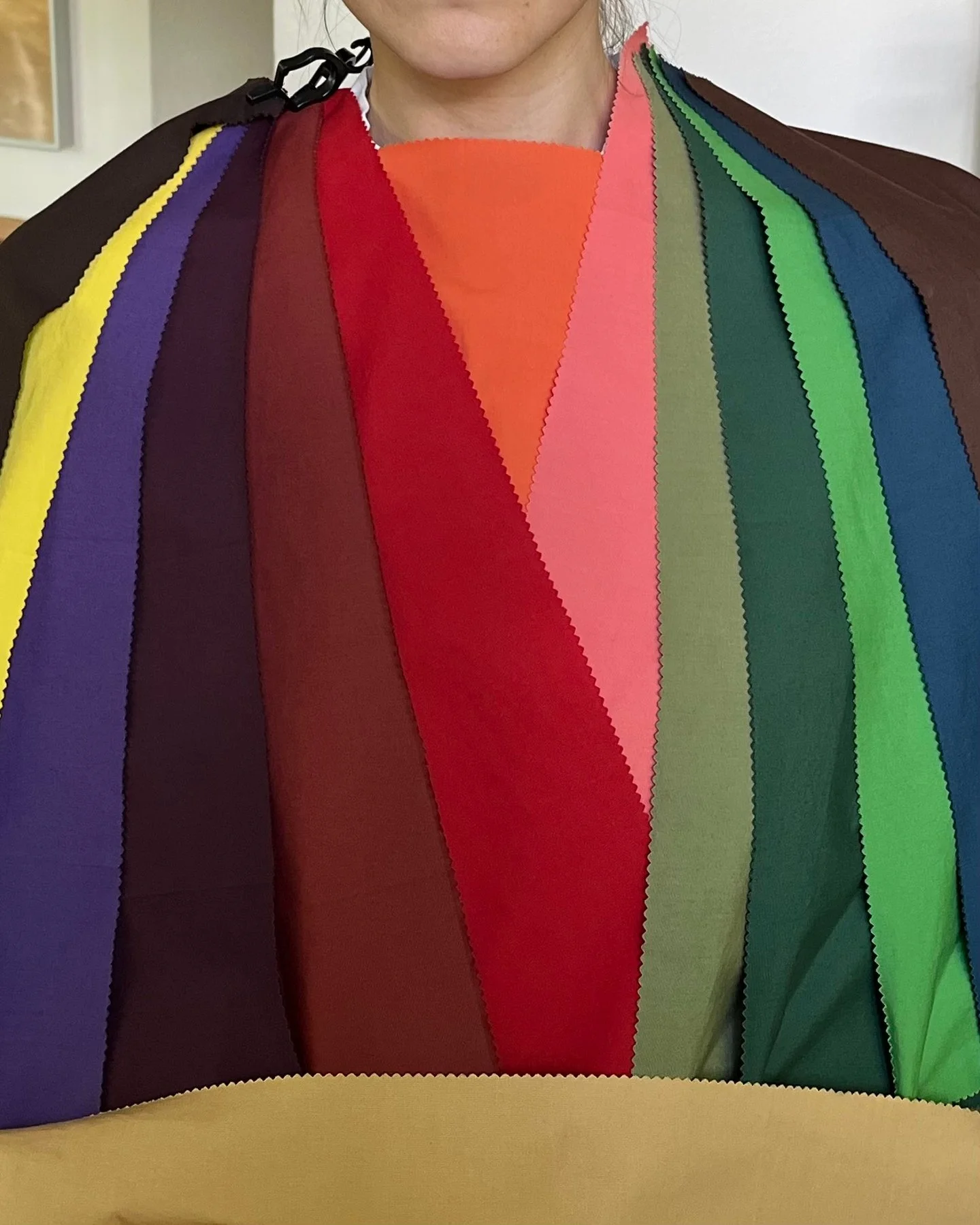 My Deep/Dark Autumn Client
Farbberatung / Personal Colour Analysis &ndash; Colours that enhance your natural beauty.
K&ouml;rpertyp Analyse / Image Archetype Analysis &ndash; Style that respects your lines, proportions &amp; body geometry.
My analyse