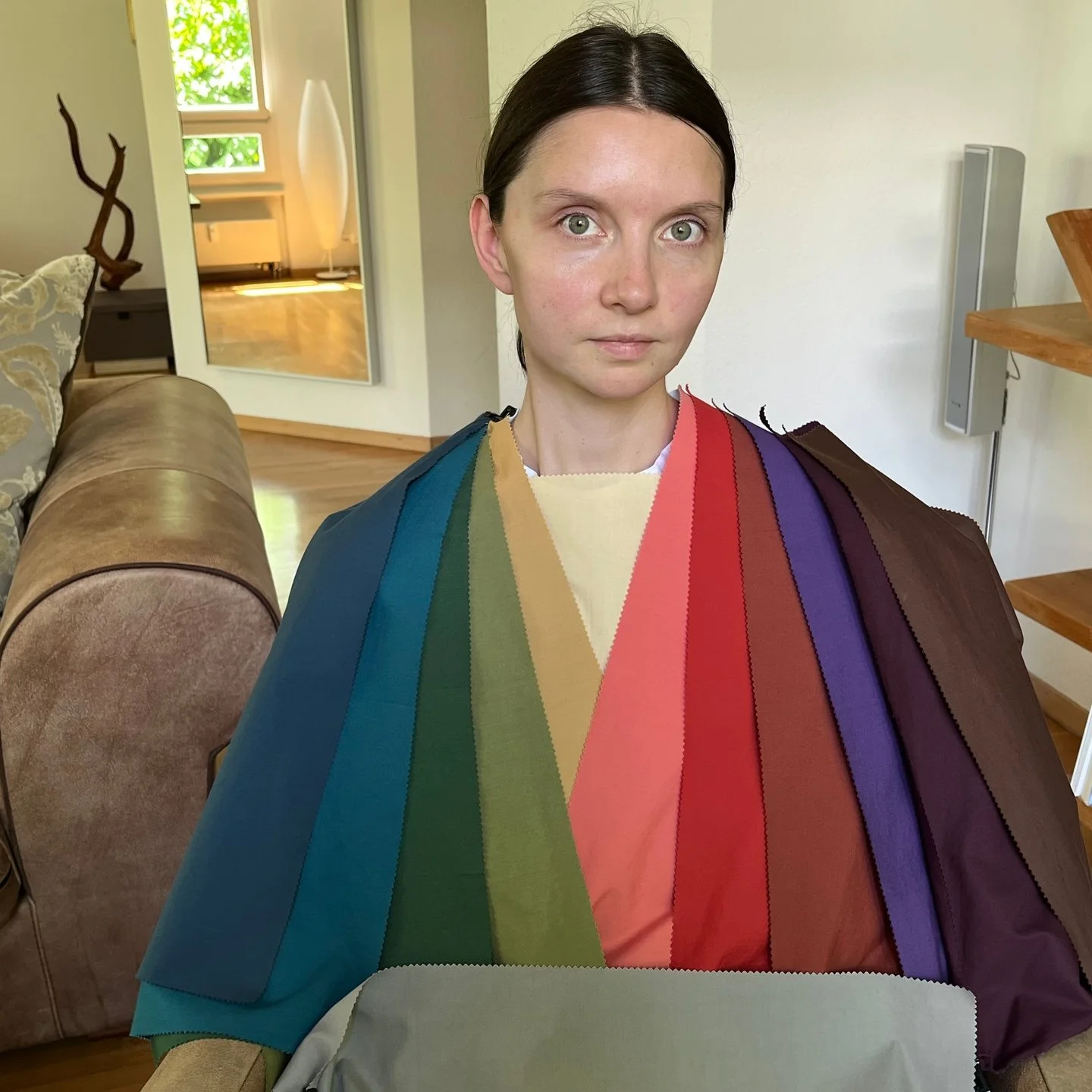 My Soft Autumn Deep Client
Farbberatung / Personal Colour Analysis &ndash; Colours that enhance your natural beauty.
K&ouml;rpertyp Analyse / Image Archetype Analysis &ndash; Style that respects your lines, proportions &amp; body geometry.
My analyse