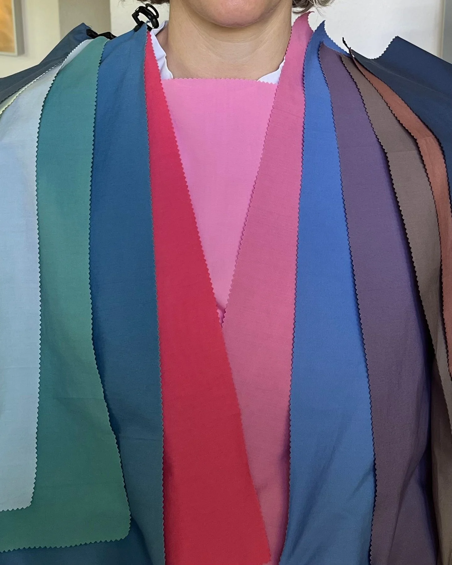 My Soft Summer Client
Farbberatung / Personal Colour Analysis &ndash; Colours that enhance your natural beauty.
K&ouml;rpertyp Analyse / Image Archetype Analysis &ndash; Style that respects your lines, proportions &amp; body geometry.
My analyses are