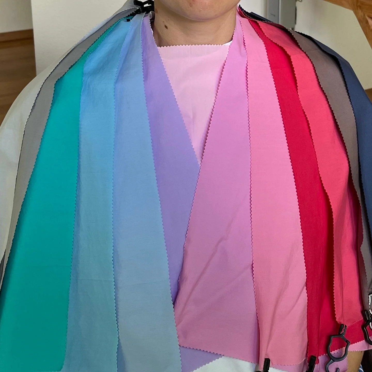 My Cool/True Summer Client
Farbberatung / Personal Colour Analysis &ndash; Colours that enhance your natural beauty.
K&ouml;rpertyp Analyse / Image Archetype Analysis &ndash; Style that respects your lines, proportions &amp; body geometry.
My analyse