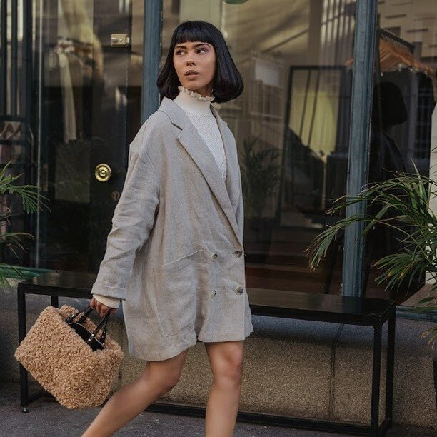 What an amazing #linen piece by #ZARA 🐚 Throw it on to almost everything during winter or  wear it as a dress in the summer. And we love the #oversized cut! 
Find it on @chernaylin Yaga shop under &quot;cherne-africa&quot; on the App or web 📲 The j