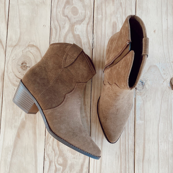 Yaga marketplace for new and preloved fashion in South Africa