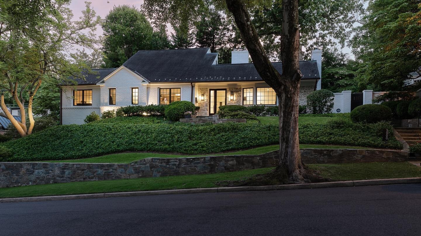 SPRING VALLEY RENO &bull; this rambler needed some love and attention so we cleaned up the exterior, painted, over grouted the stone and replaced all the windows 

Design : @thirdstreetarchitecture 
Build : @kraydibuilders 
Photographer : @christykos