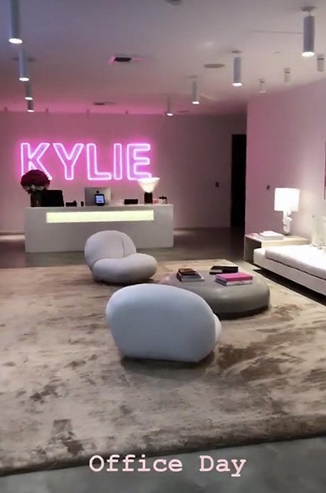 kylie-office-1-z.jpg