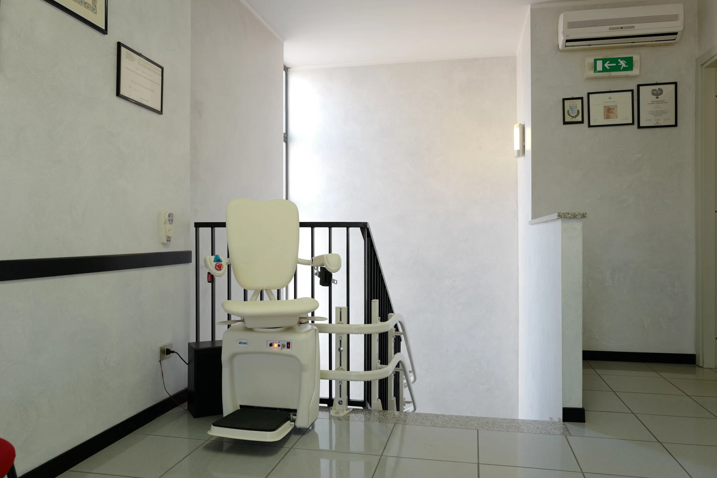 Montascale per persone con difficoltà motorie