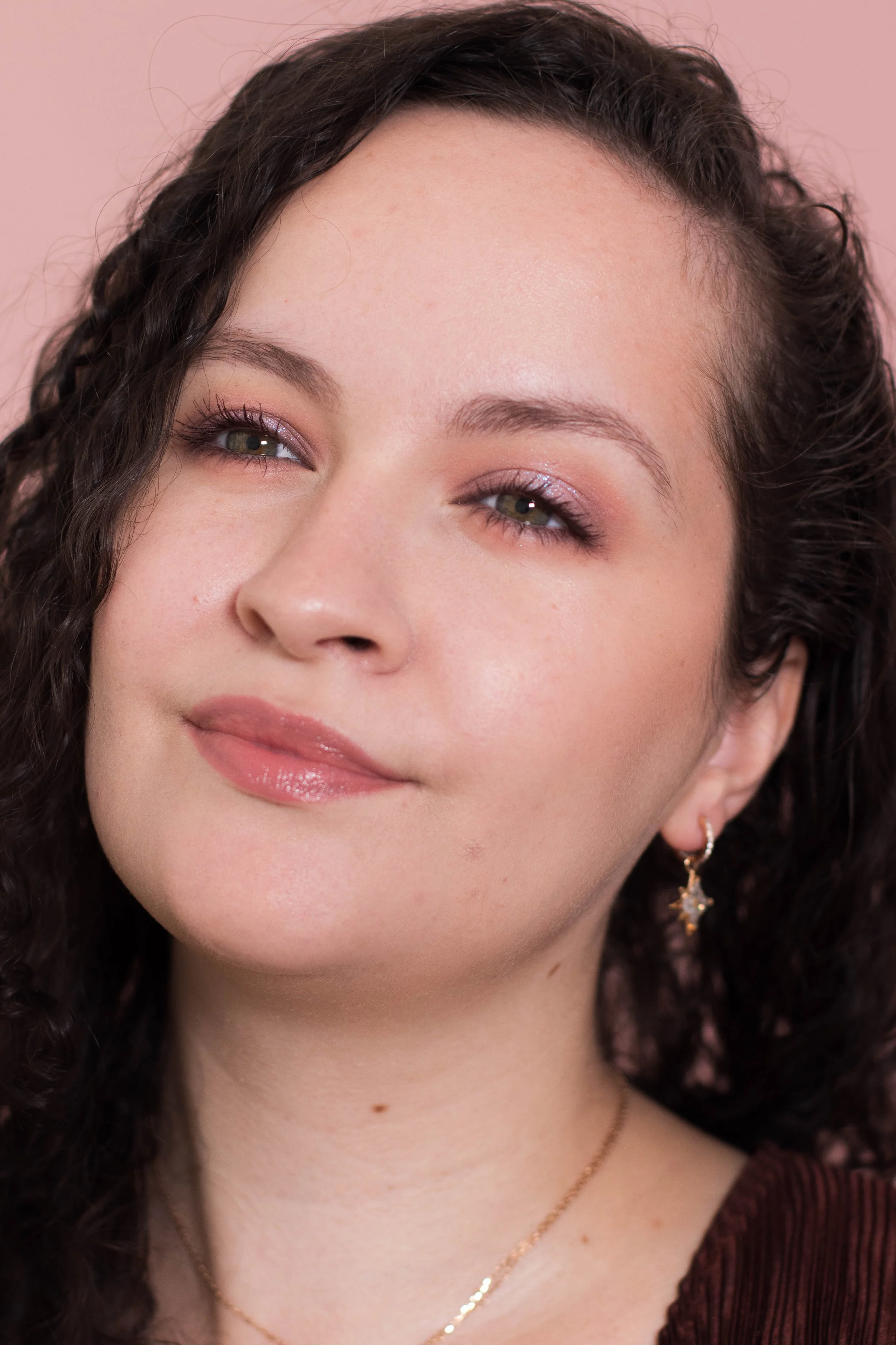 Idée de maquillage automne doux idéal pour les yeux verts