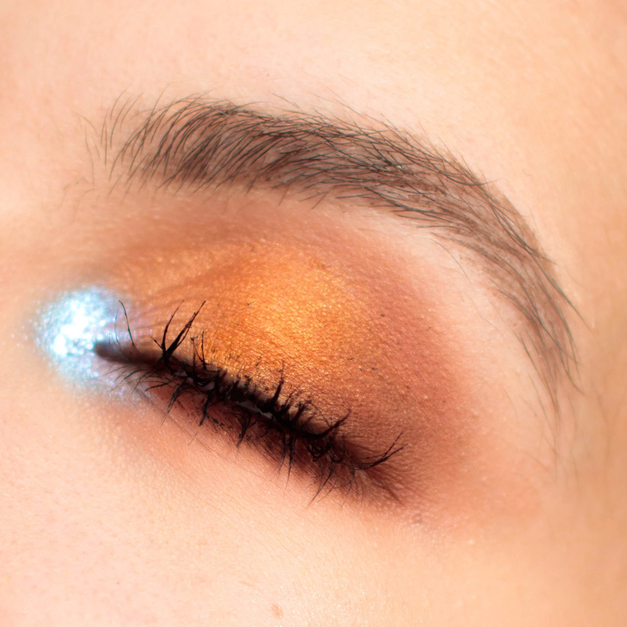 gumball-makeup-pauuulette-i-heart-revolution-sprinkles-palette-close-up.jpg
