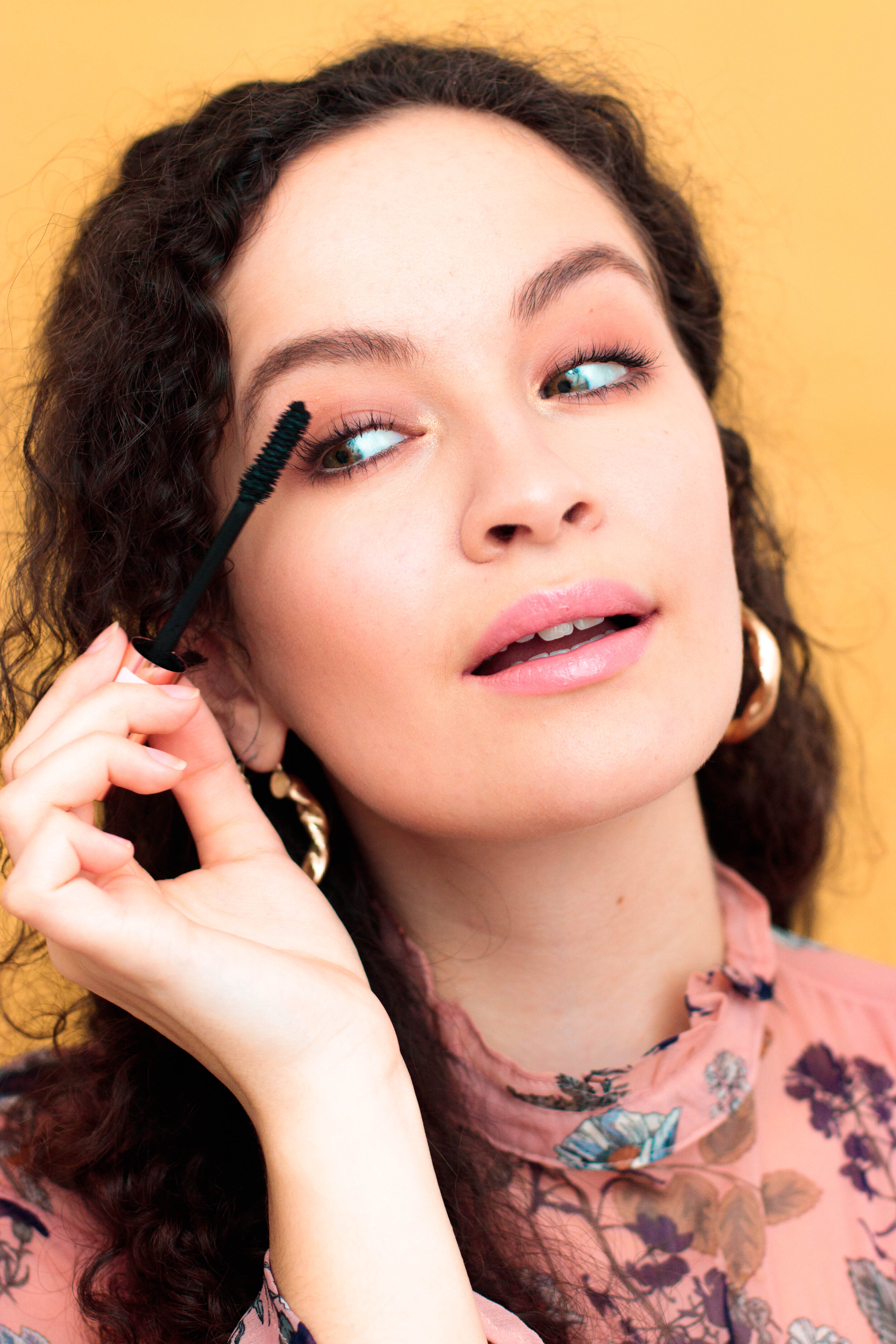 Les 10 Produits Maquillage Indispensables A Avoir Dans Sa Trousse Beaute Pour Bien Debuter Pauuulette Blog Makeup