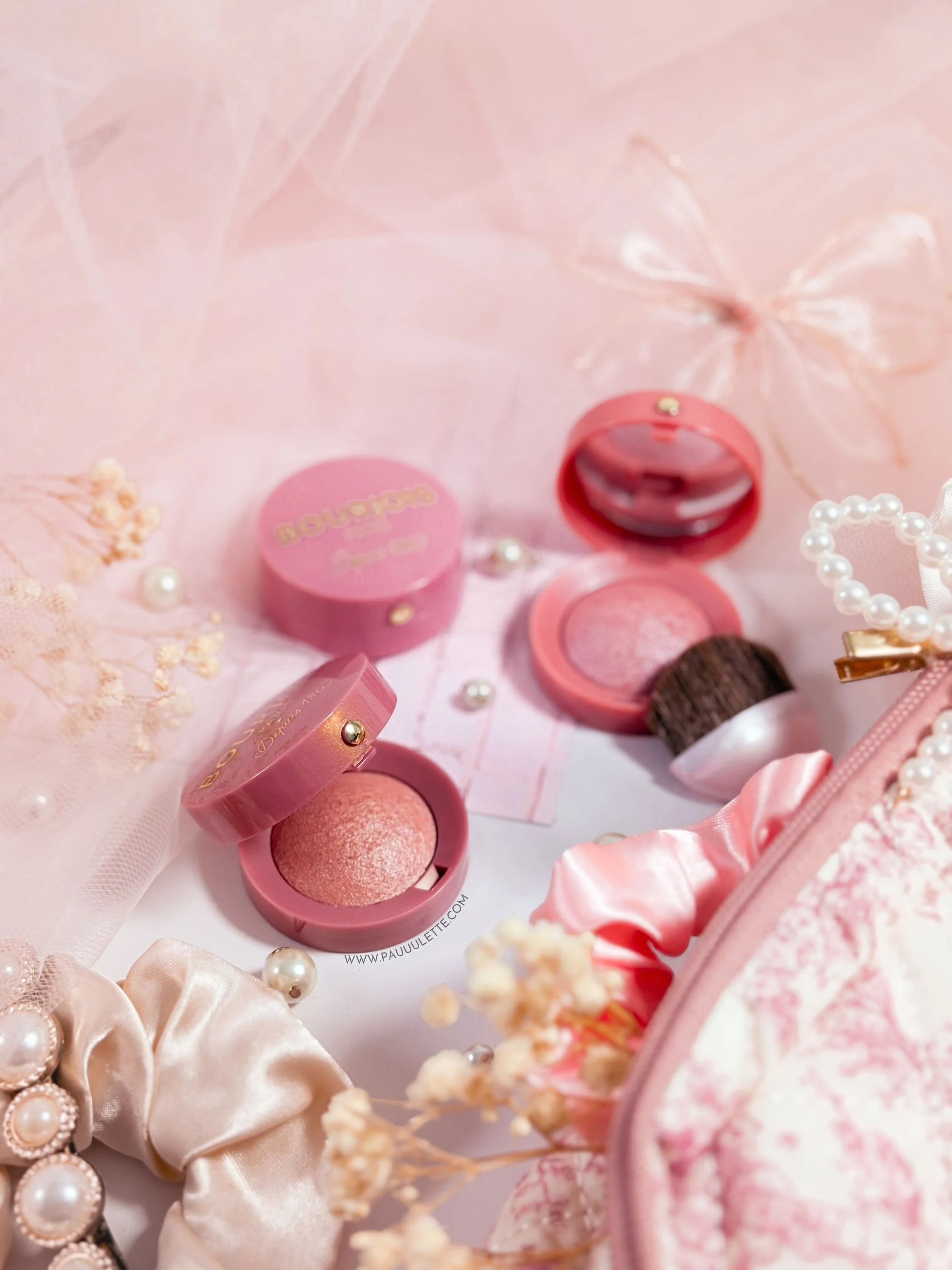 Fards cuits du Blush Boîte Ronde Bourjois en teintes 33 Lilas d'Or, 34 Rose d'Or et 95 Rose de Jaspe