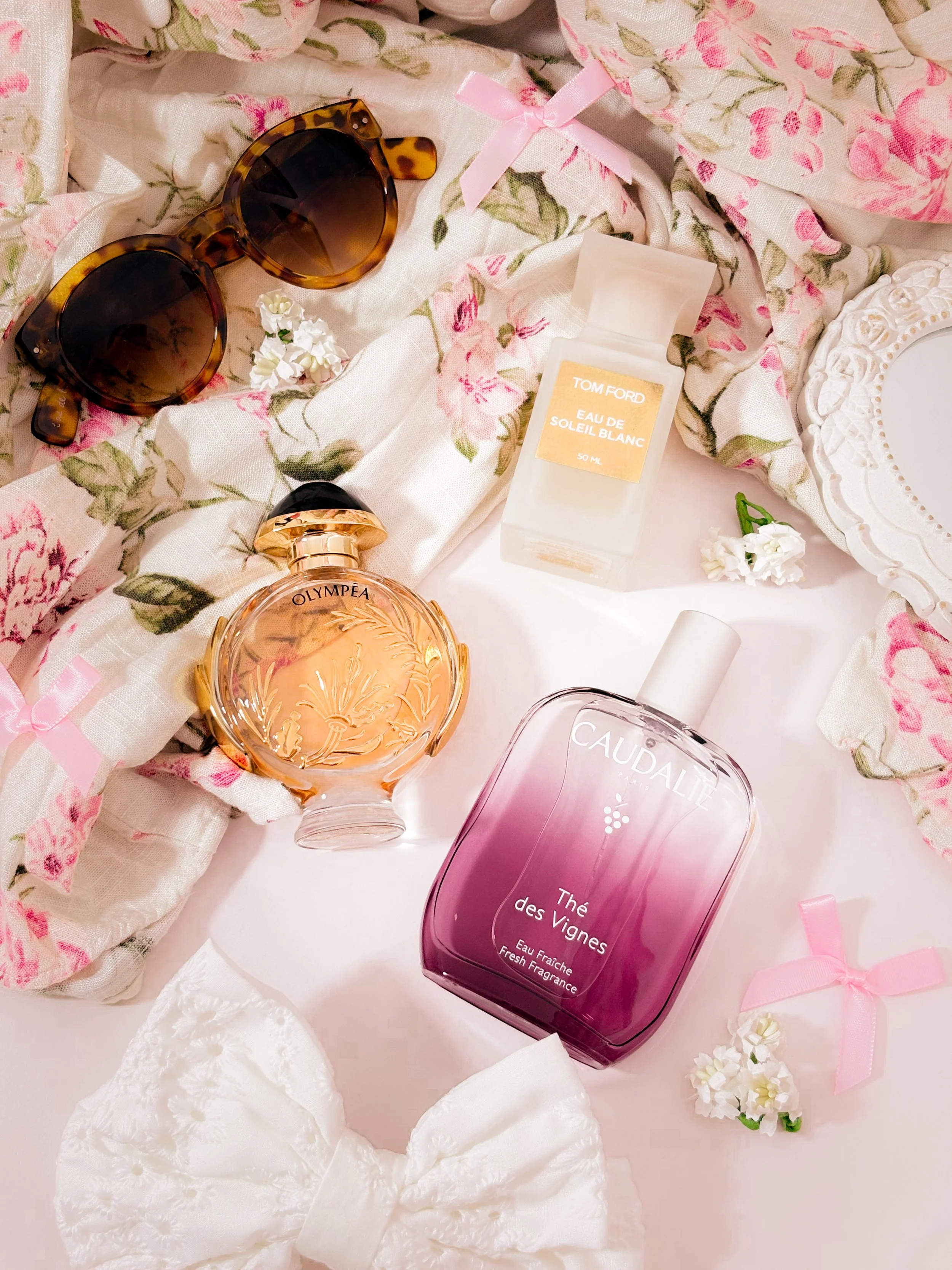 Eau de Soleil Blanc Tom Ford, Olympea Solar Paco Rabanne, Thé des Vignes Caudalie : les trois parfums femme qui vont m'accompagner cet été 2026