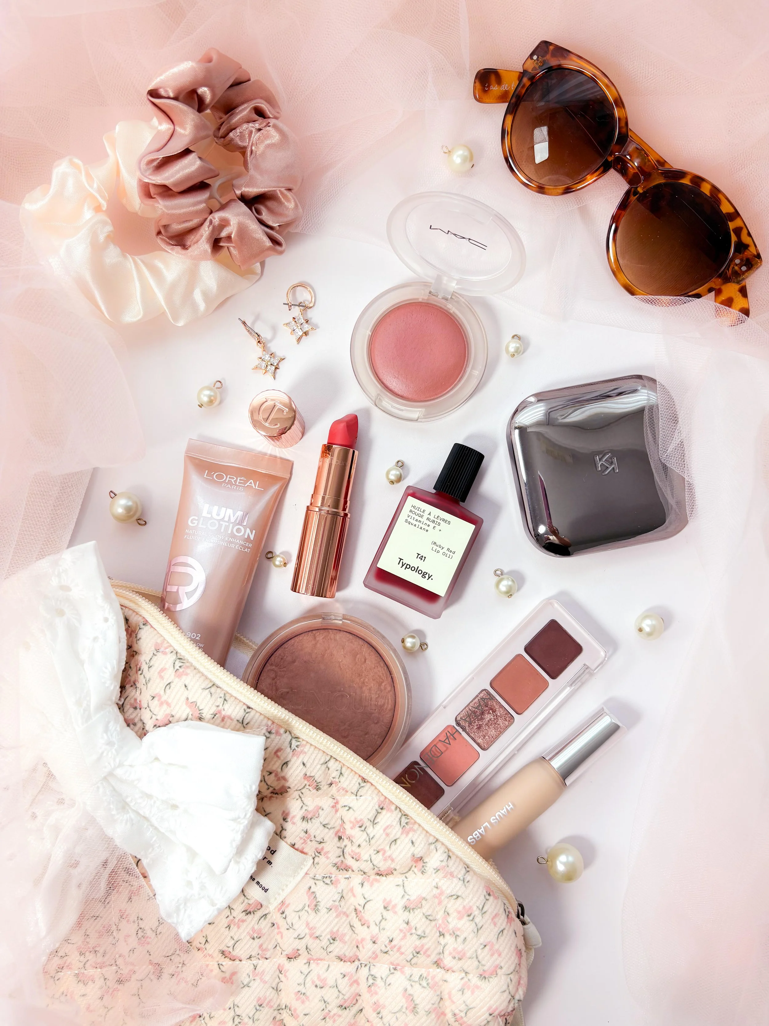 Les produits utilisés pour réaliser mon maquillage d'été lumineux et sophistiqué