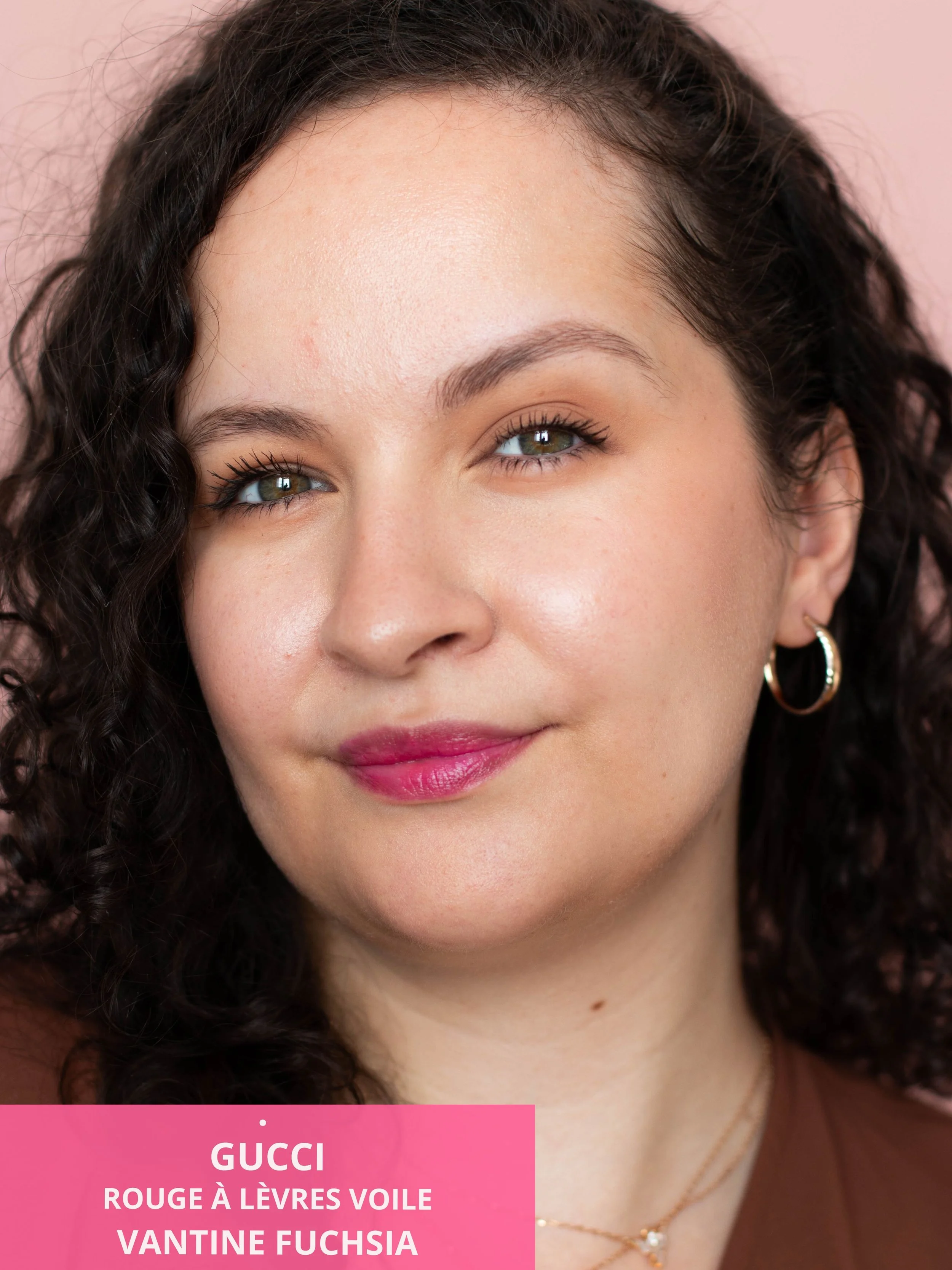 Rendu sur mes lèvres du Rouge à lèvres Voile Vantine Fuchsia de Gucci