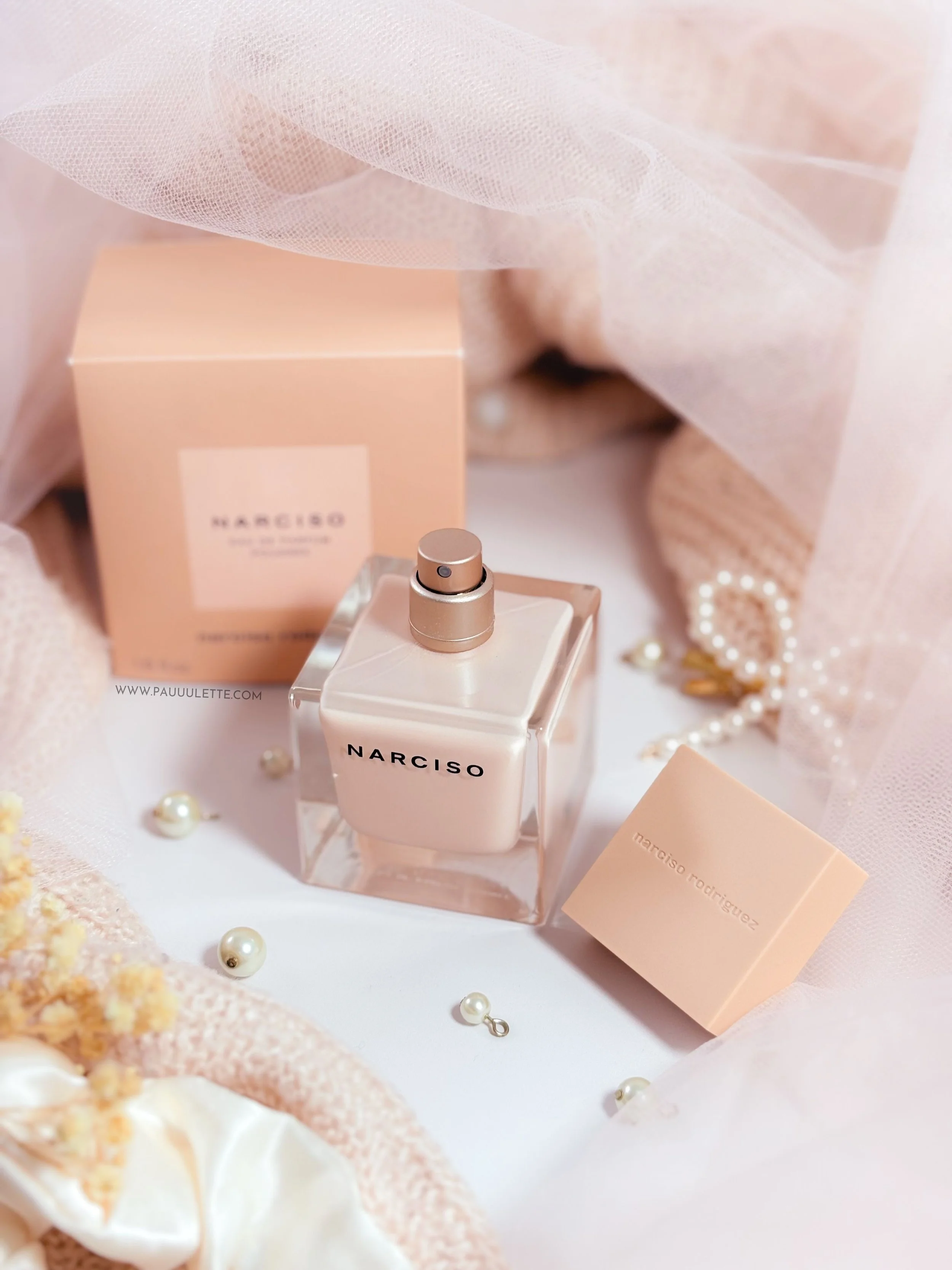 Narciso Poudrée de Narciso Rodriguez, fragrance douce et réconfortante aux accords floraux et musqués