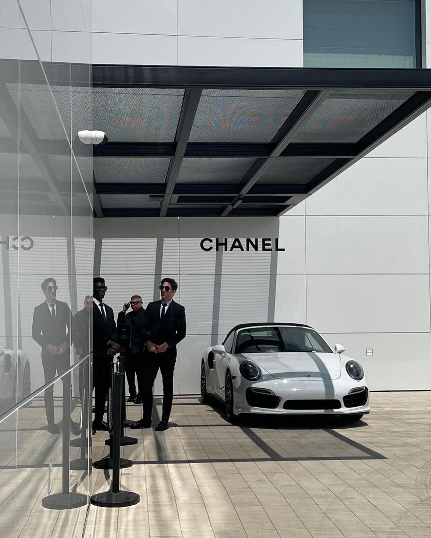 CHANEL LA CRUISE 2023 - RODEO DRIVE