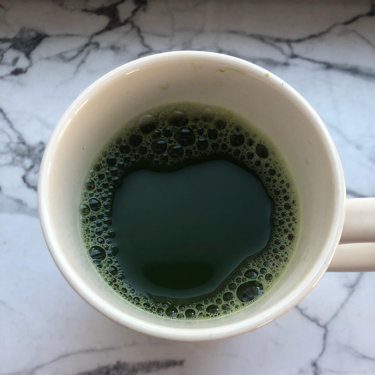 Today I tried to make my matcha the same way I did last week (by adding water to the mug after whisking it in the bowl), but with @davidstea Matcha Matsu instead of Vanilla Matcha. It still tasted too watered down to me, but I also used 2 scoops of m