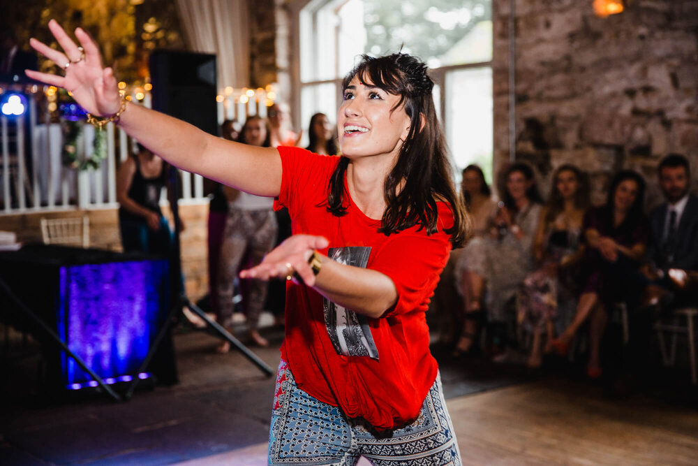 bridesmaid dancing to bhangra music