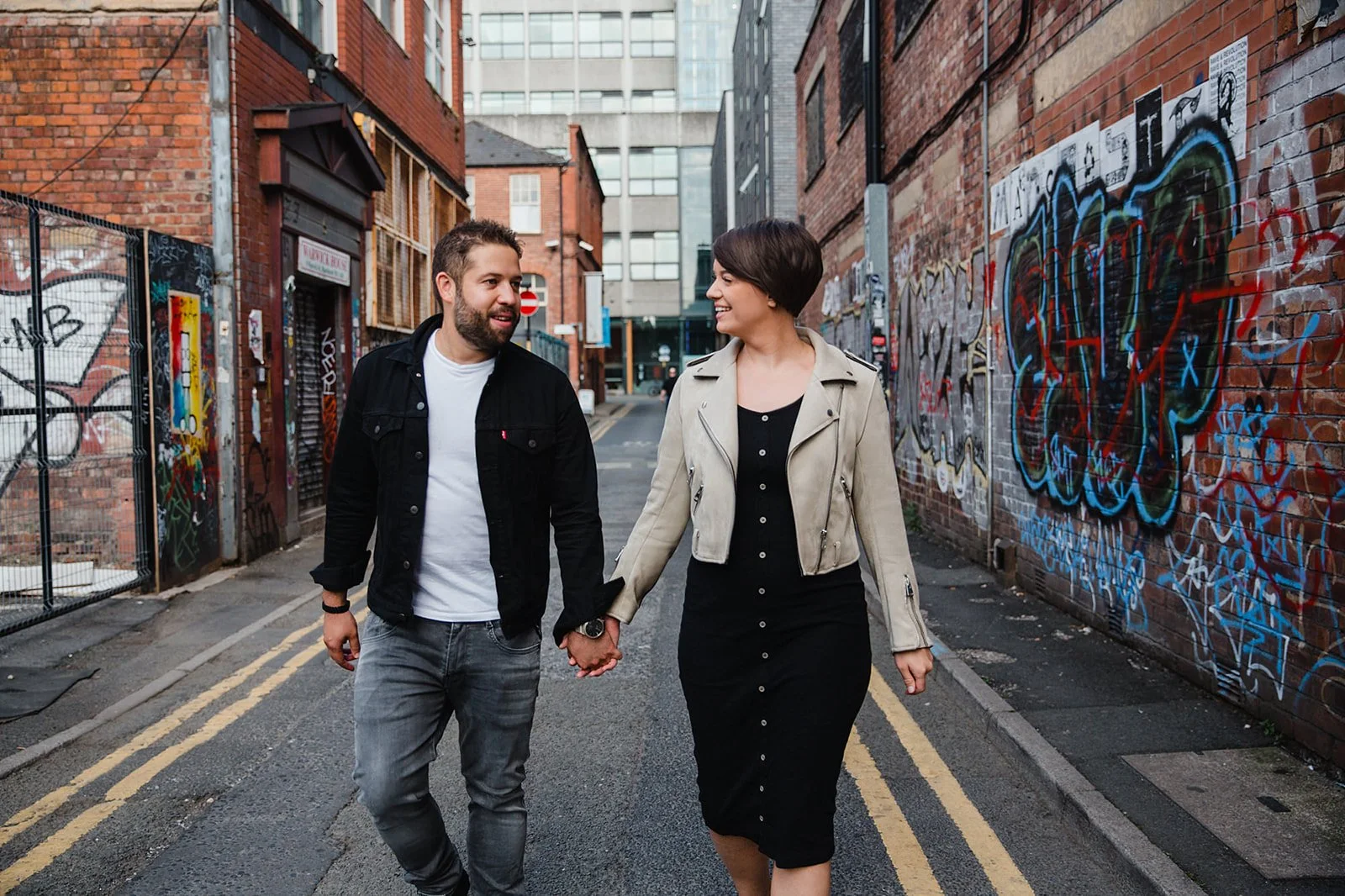 stevenson-square-northern-quarter-graffiti-alley-couple-walk.jpg