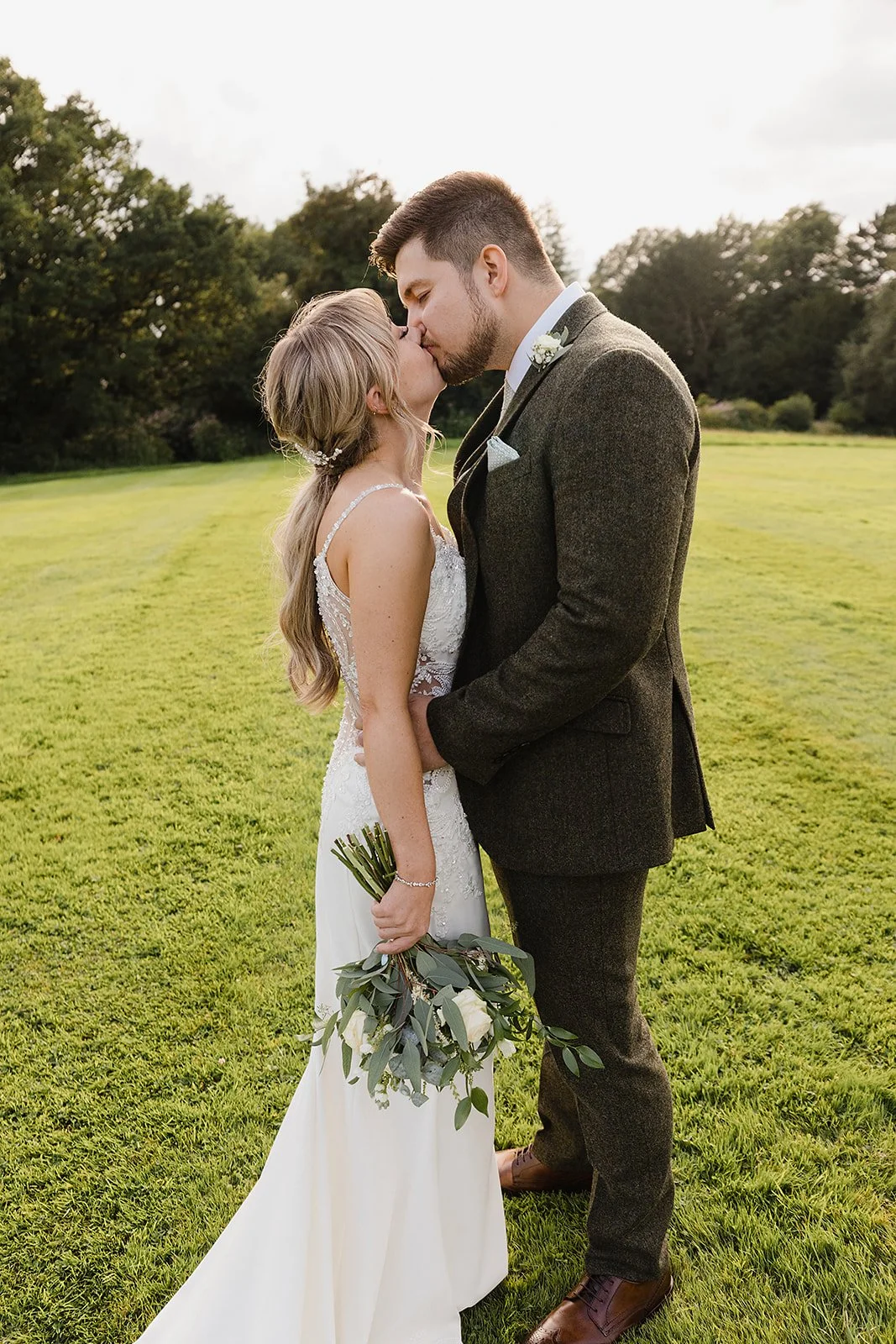hyde-bank-farm-wedding-couple-golden-hour.jpg 