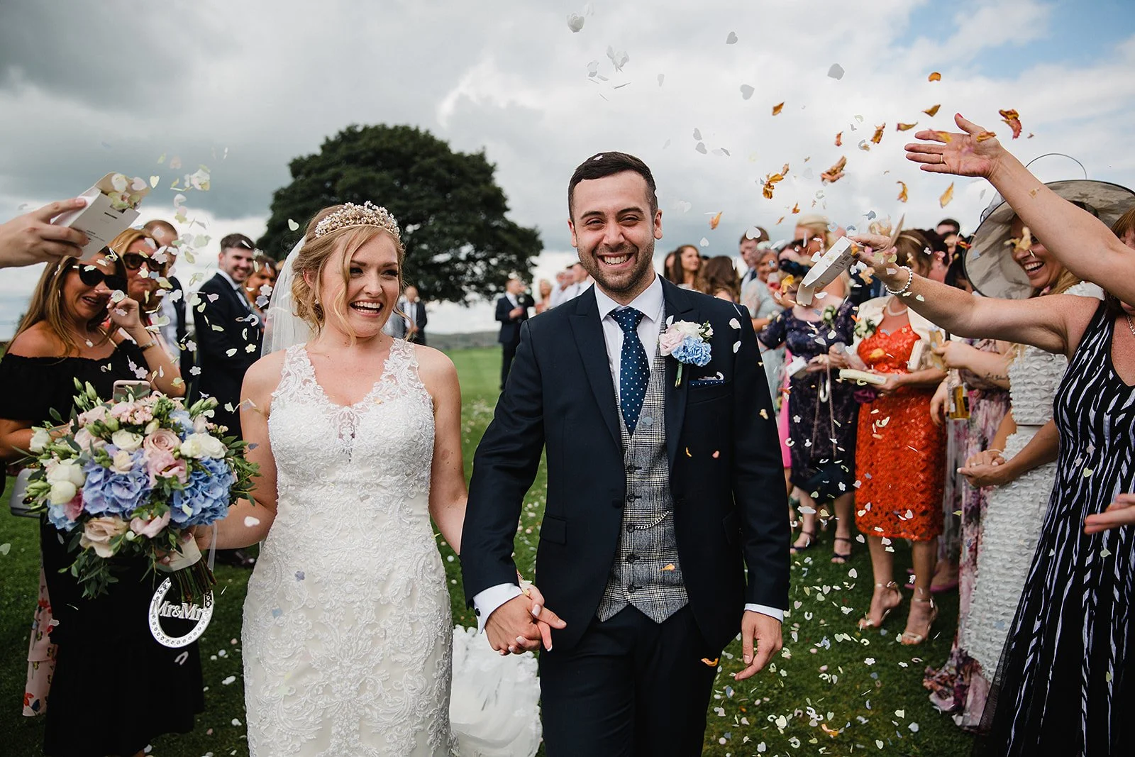 heaton-house-farm-wedding-confetti-moment.jpg