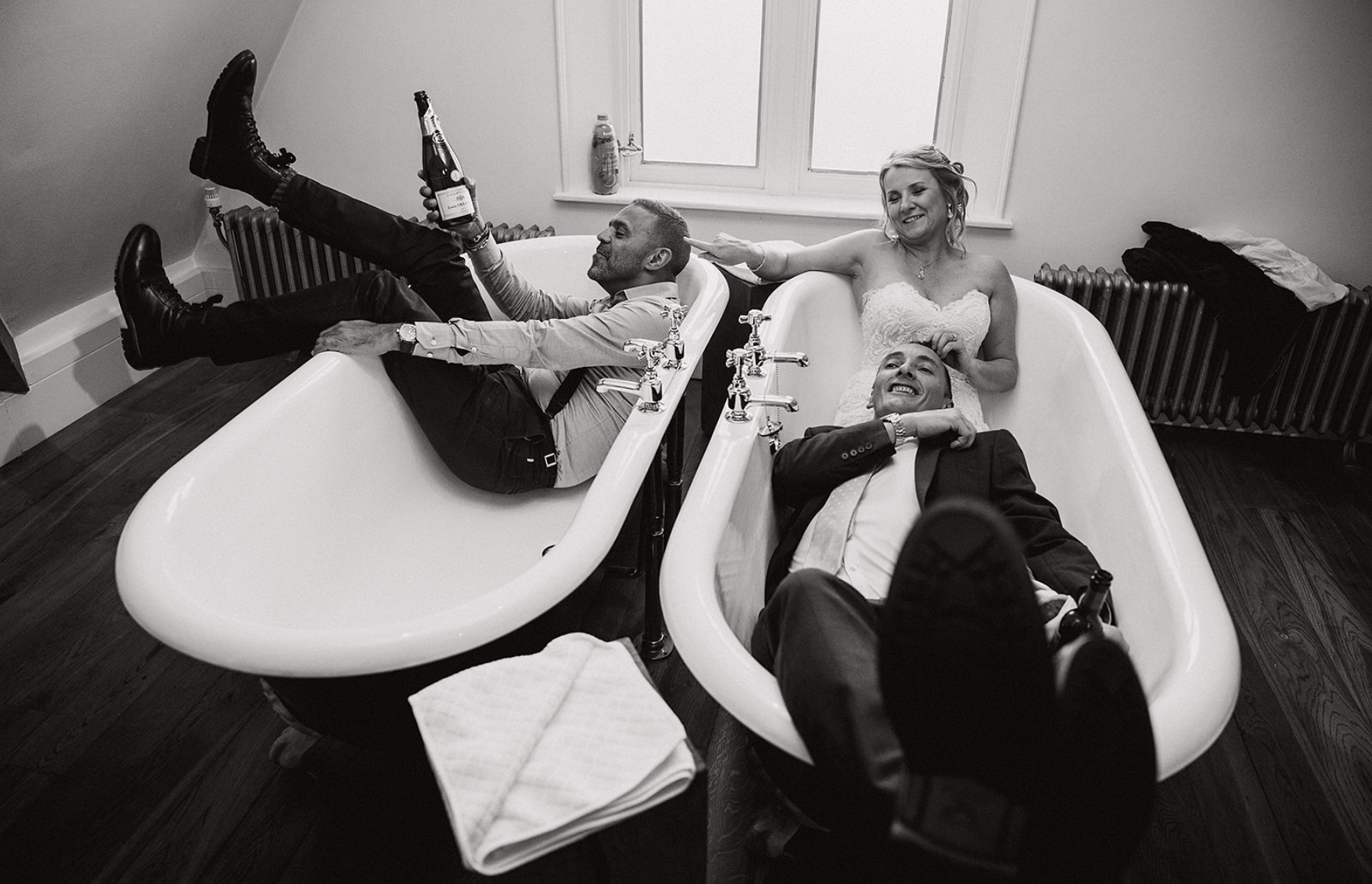 didsbury-house-hotel-double-bathtubs-celebration-portrait.jpg