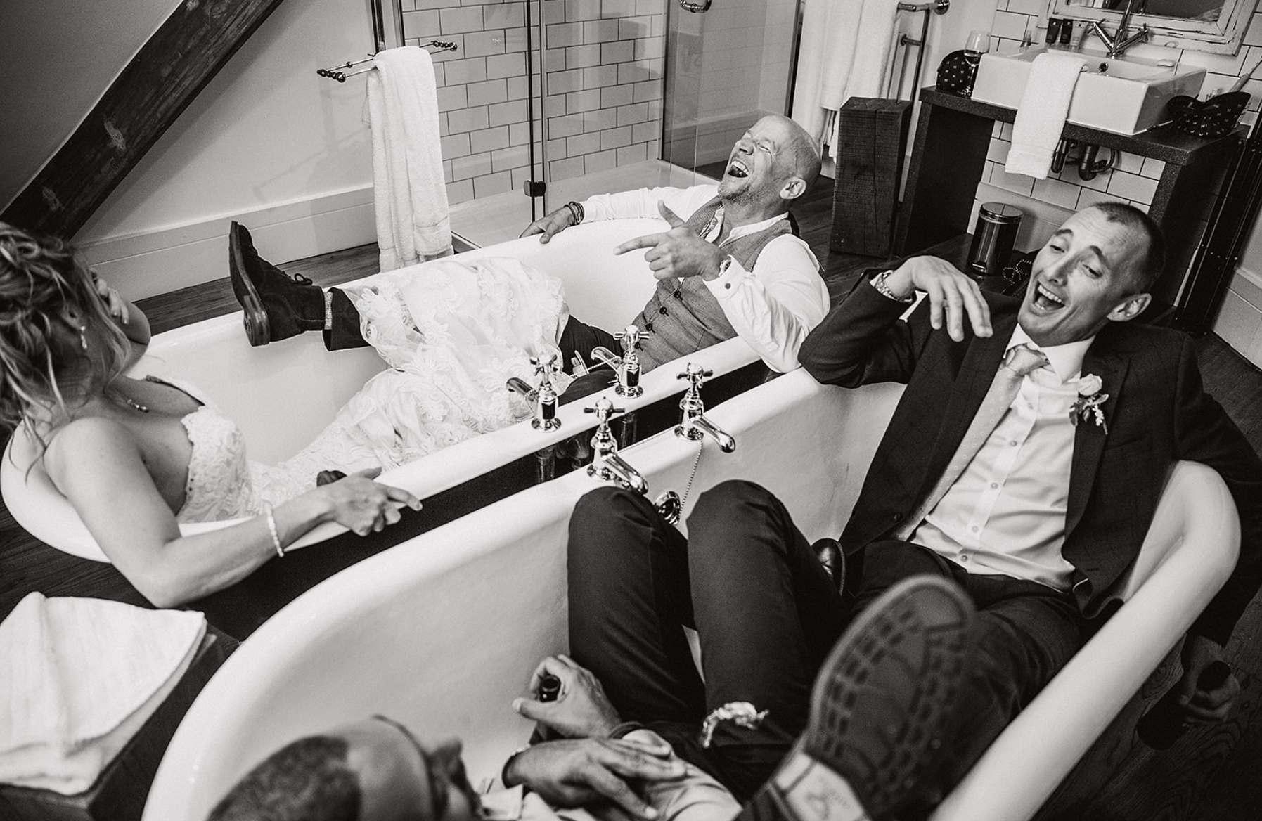 didsbury-house-hotel-double-bathtubs-celebration-portrait.jpg