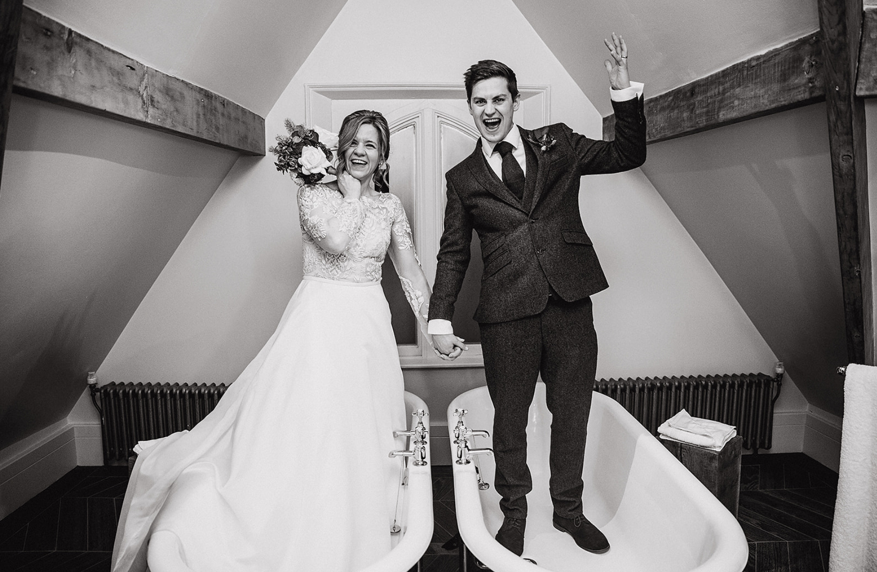didsbury-house-hotel-double-bathtubs-laughing-portrait.jpg