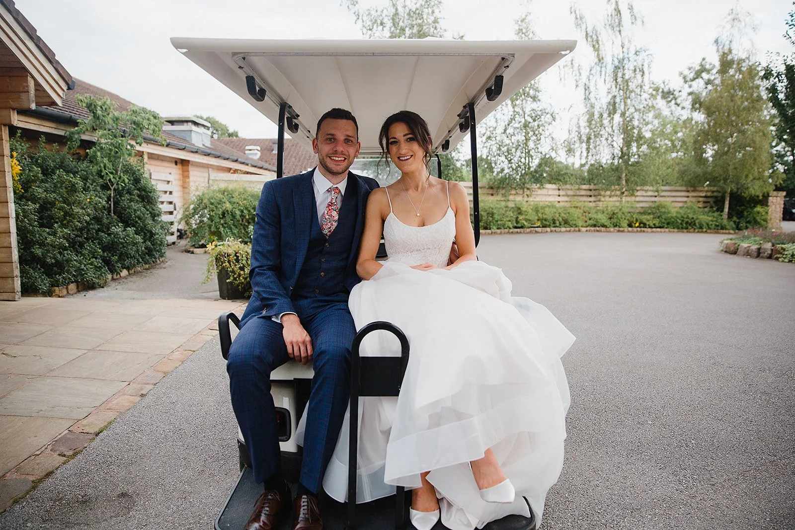 styal-lodge-golf-buggy-wedding-ride.jpg
