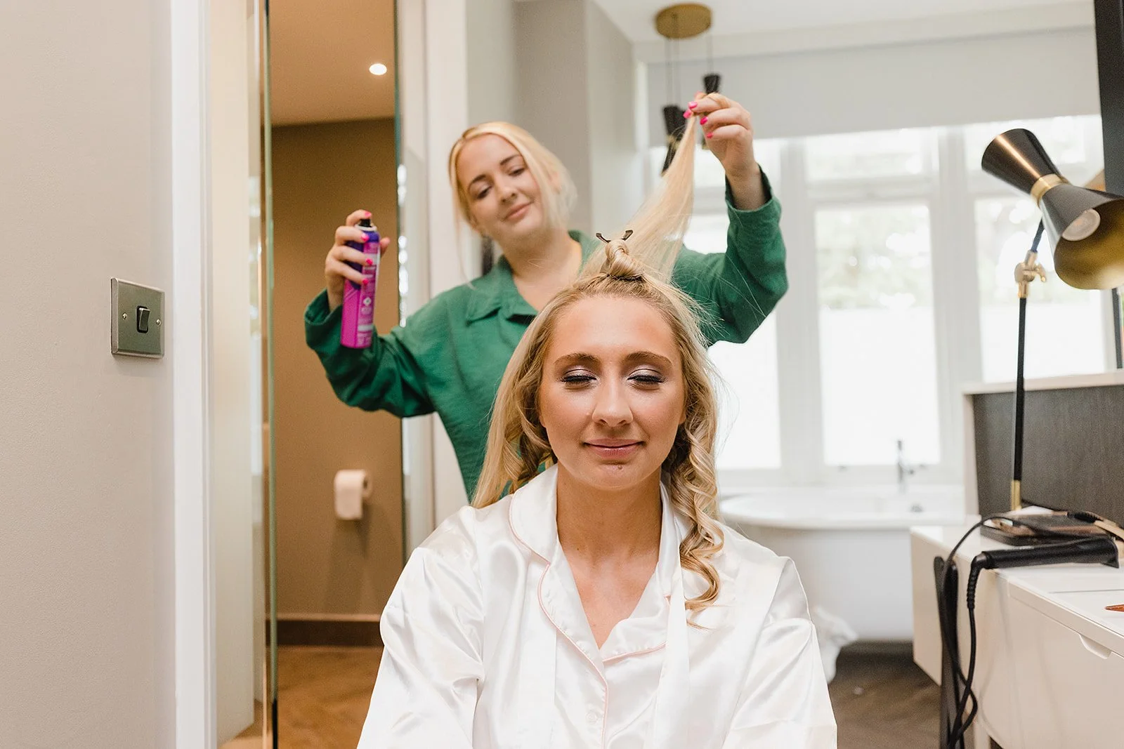 oddfellows-kendal-suite-hair-and-makeup-wedding-morning.jpg