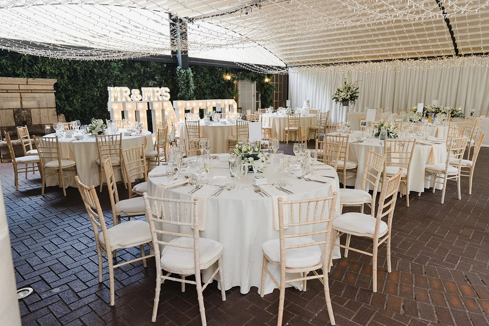 delamere-manor-wedding-reception-details-tablescape.jpg