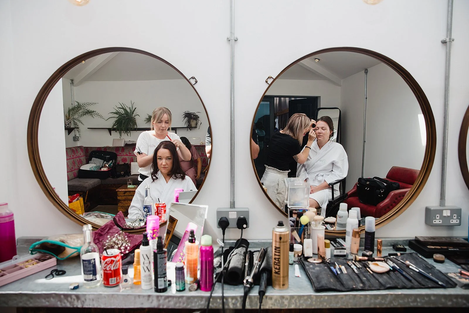 owen-house-wedding-barn-wedding-photography-bridal-makeup-prep.jpg