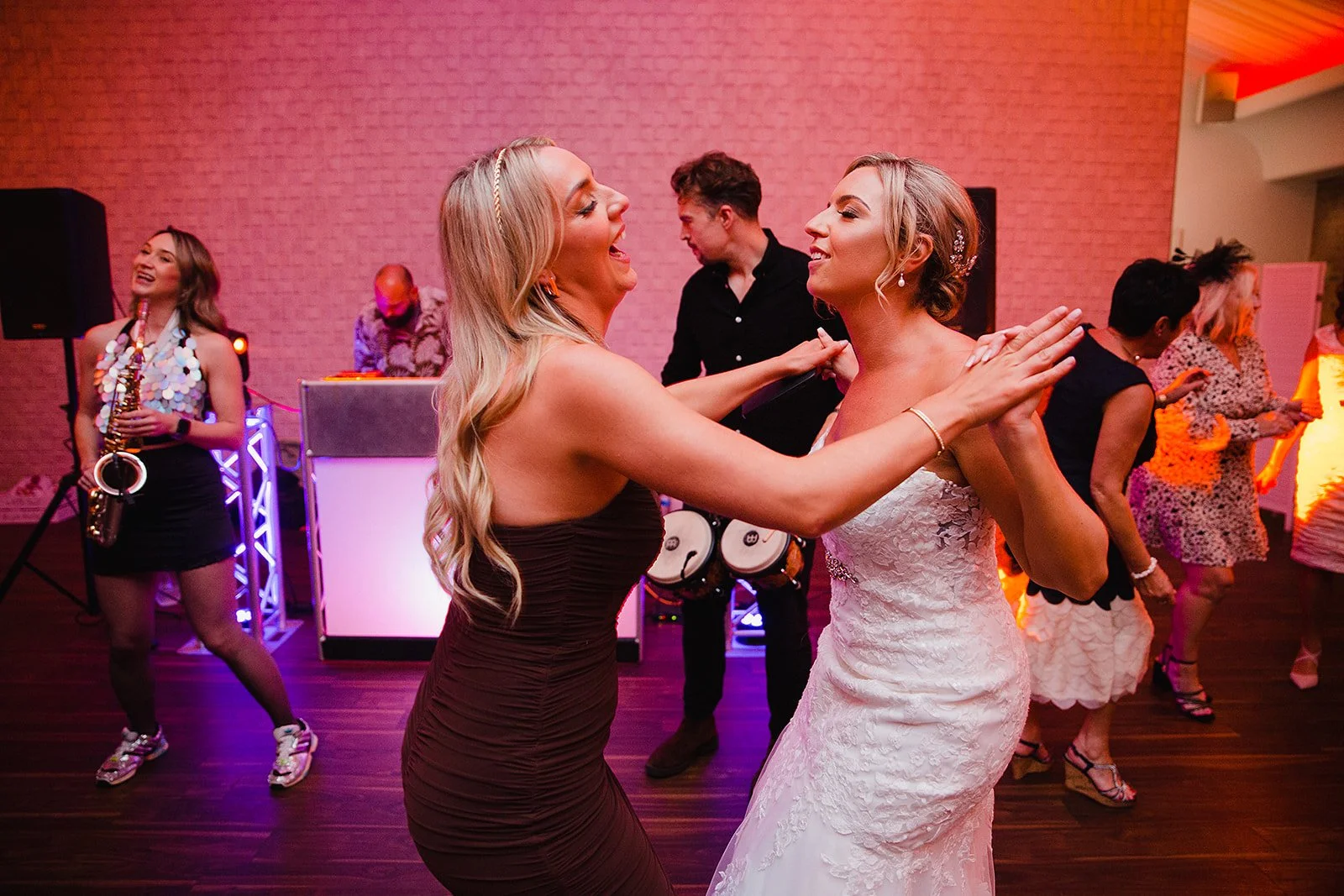 colshaw-hall-evening-dancefloor-guests-dancing.jpg
