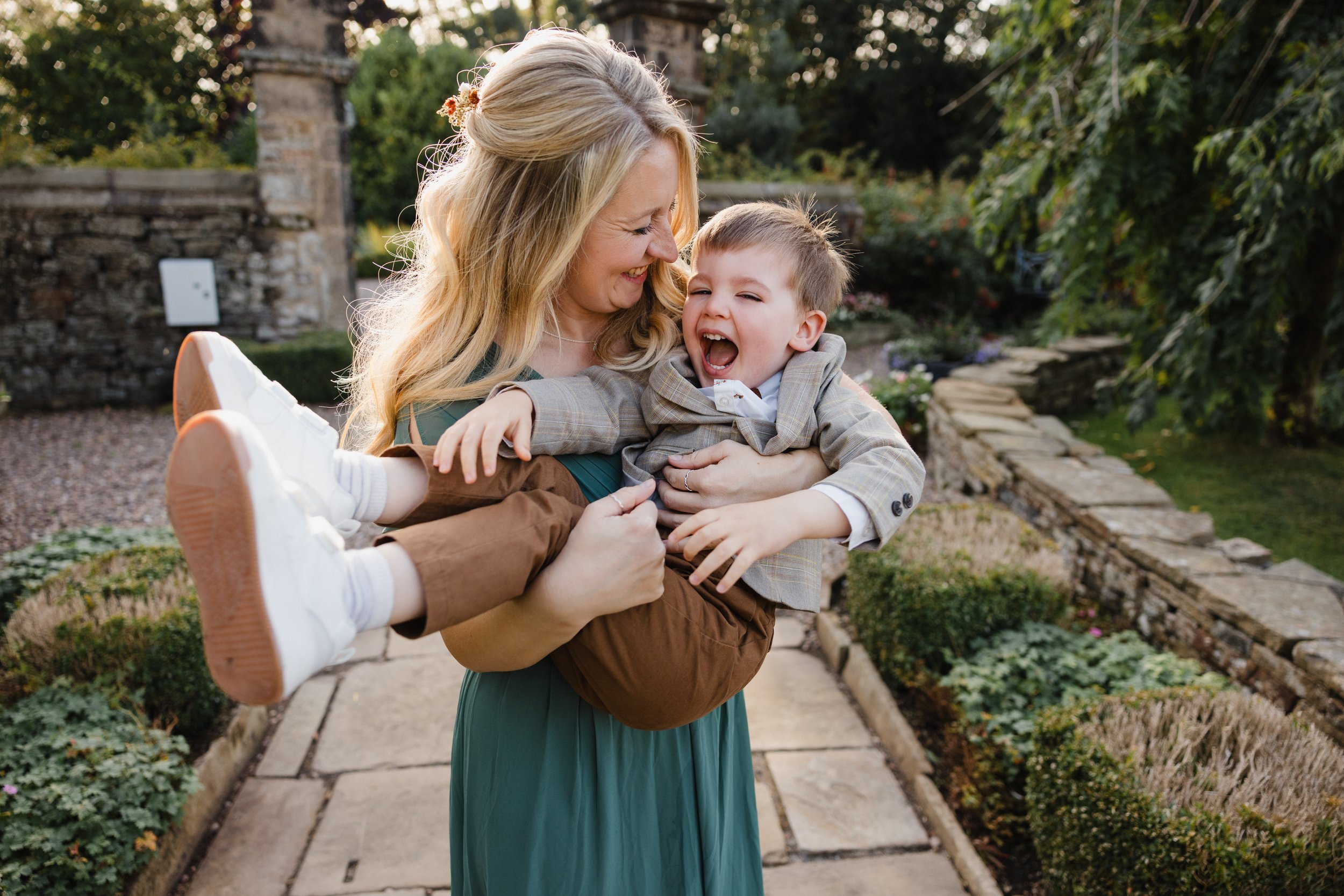 wedding-guest-and-child-holdsworth-house.jpg