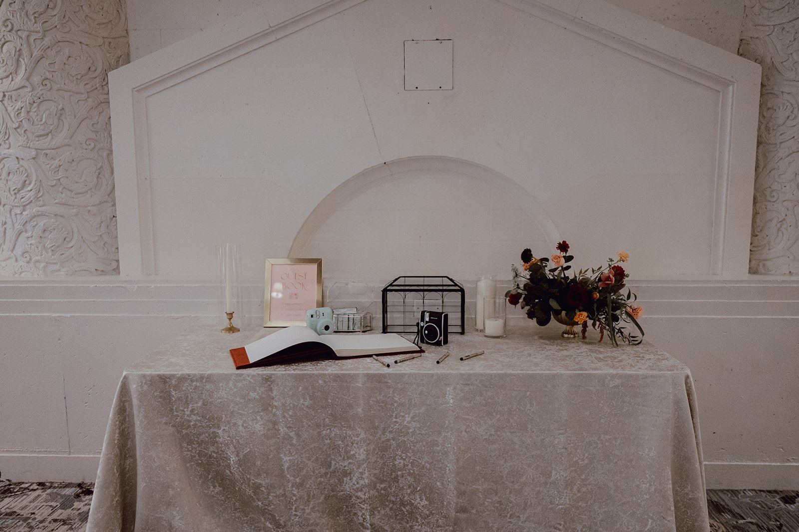 InterContinental-Chicago-Wedding-Photography-by-Artists-and-Stories-Curated-by-Megan-Saul-Part4 (64 of 70).jpg